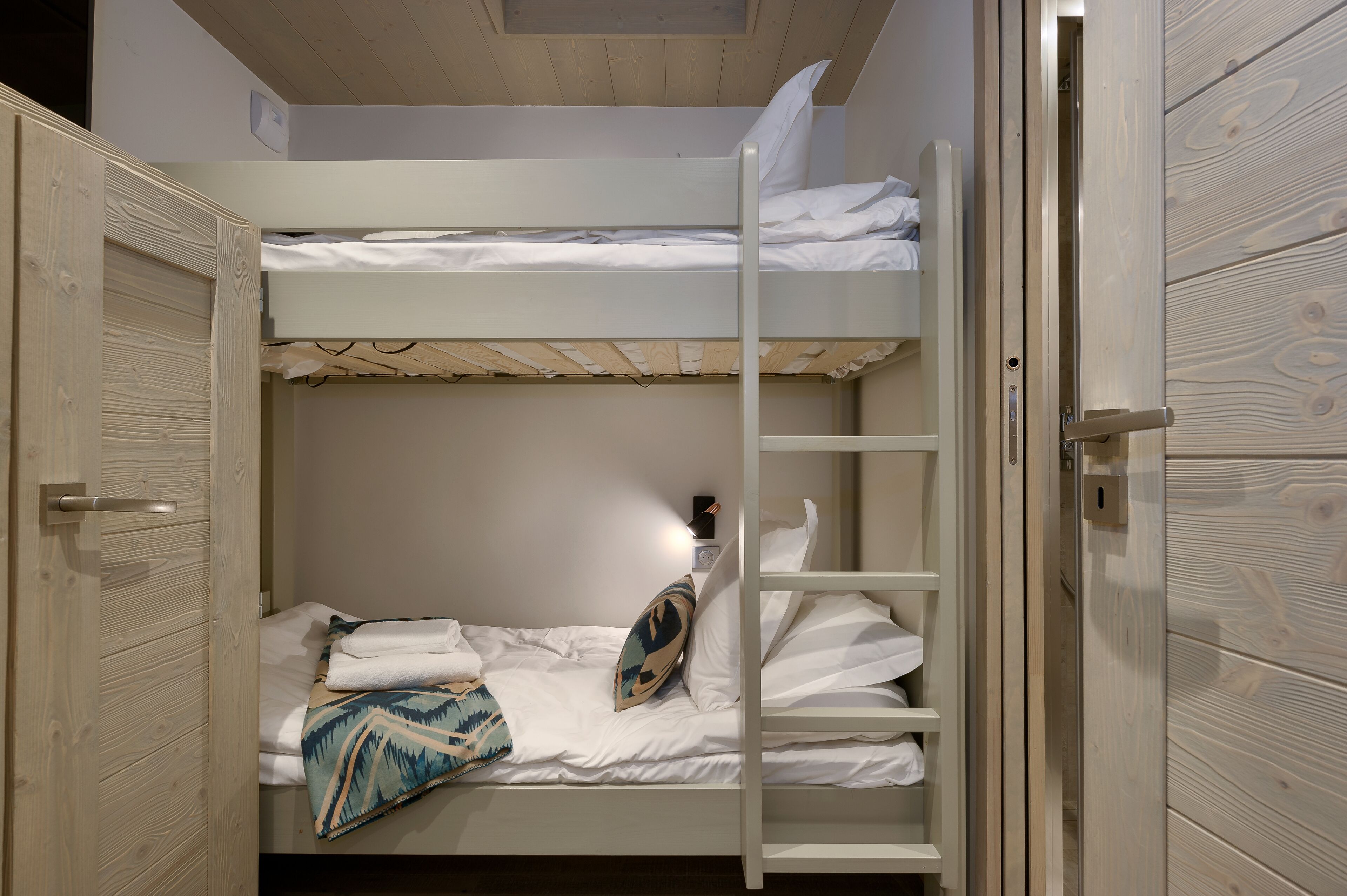 Le C by Alpine Residences