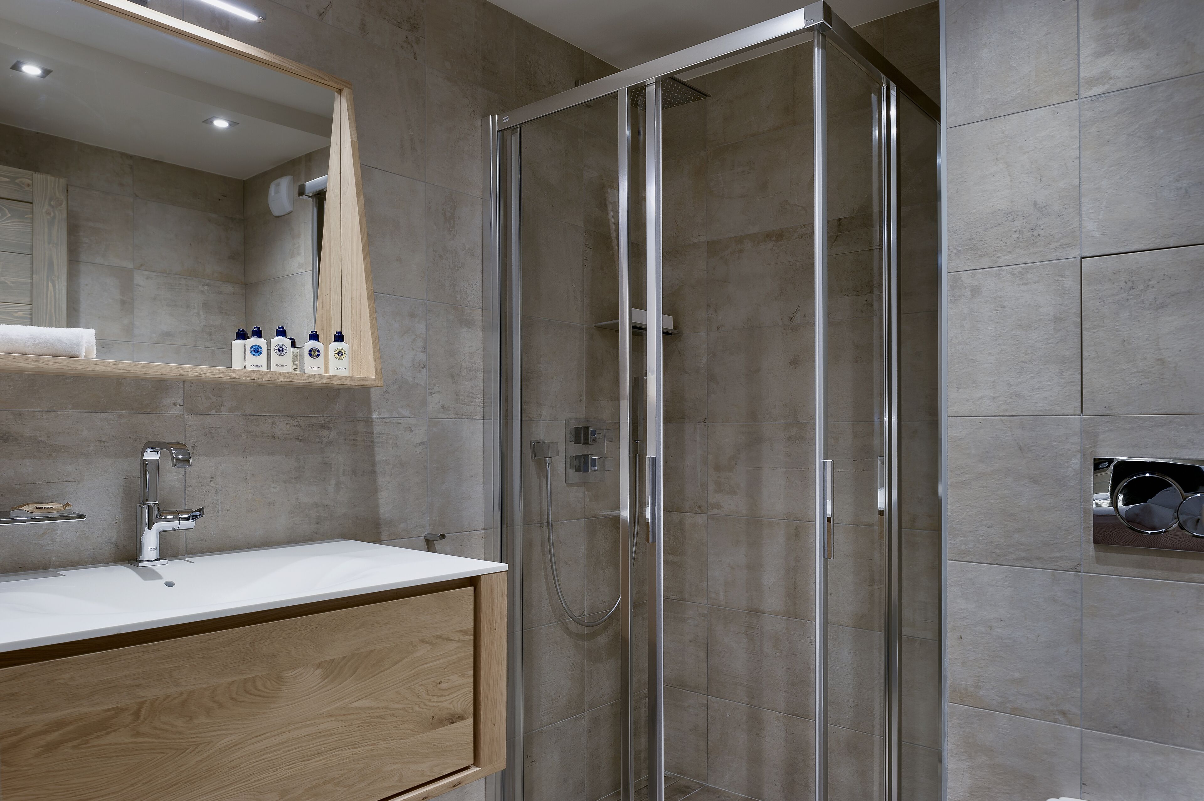 Le C by Alpine Residences