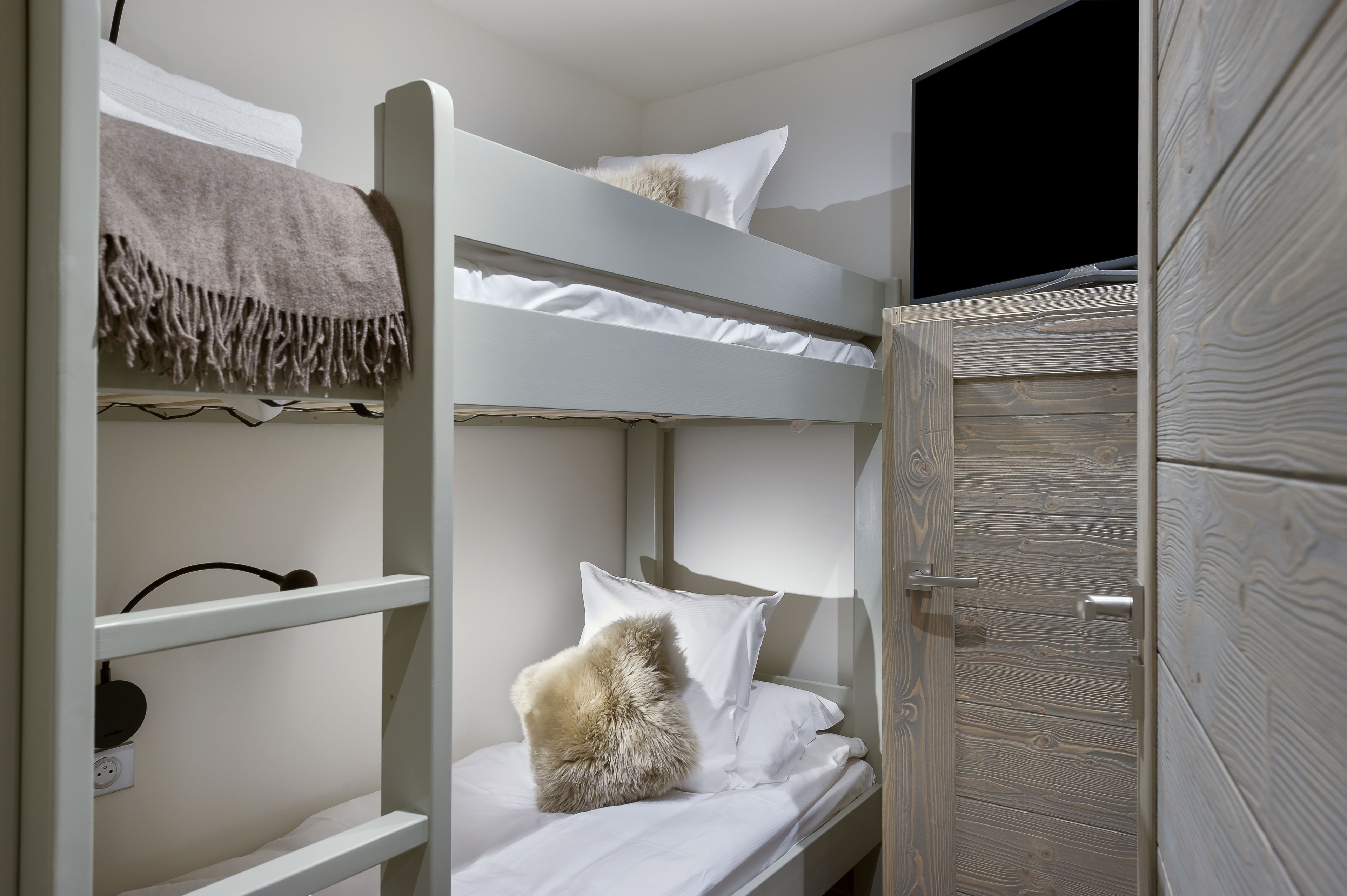 Le C by Alpine Residences