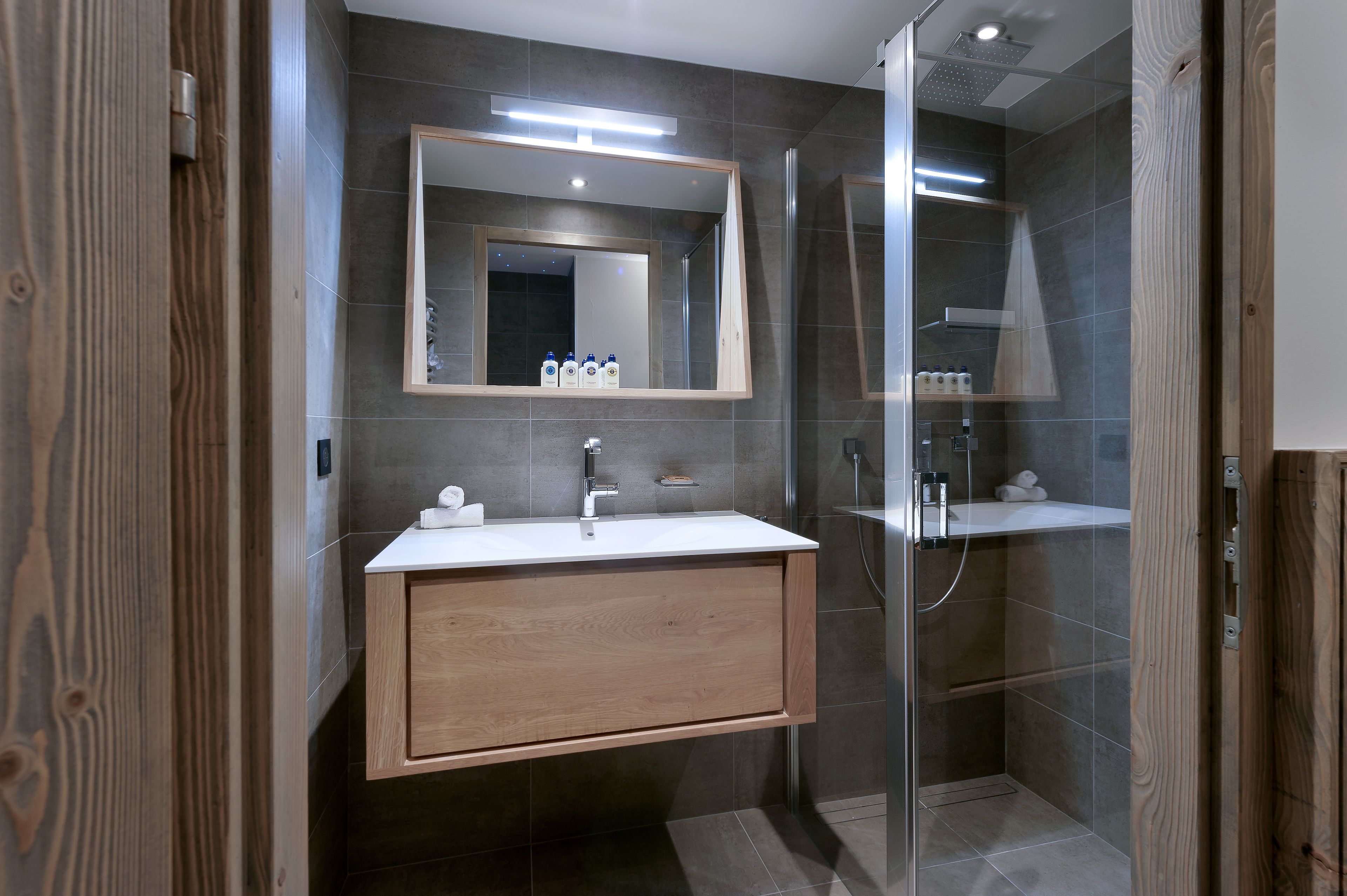 Le C by Alpine Residences