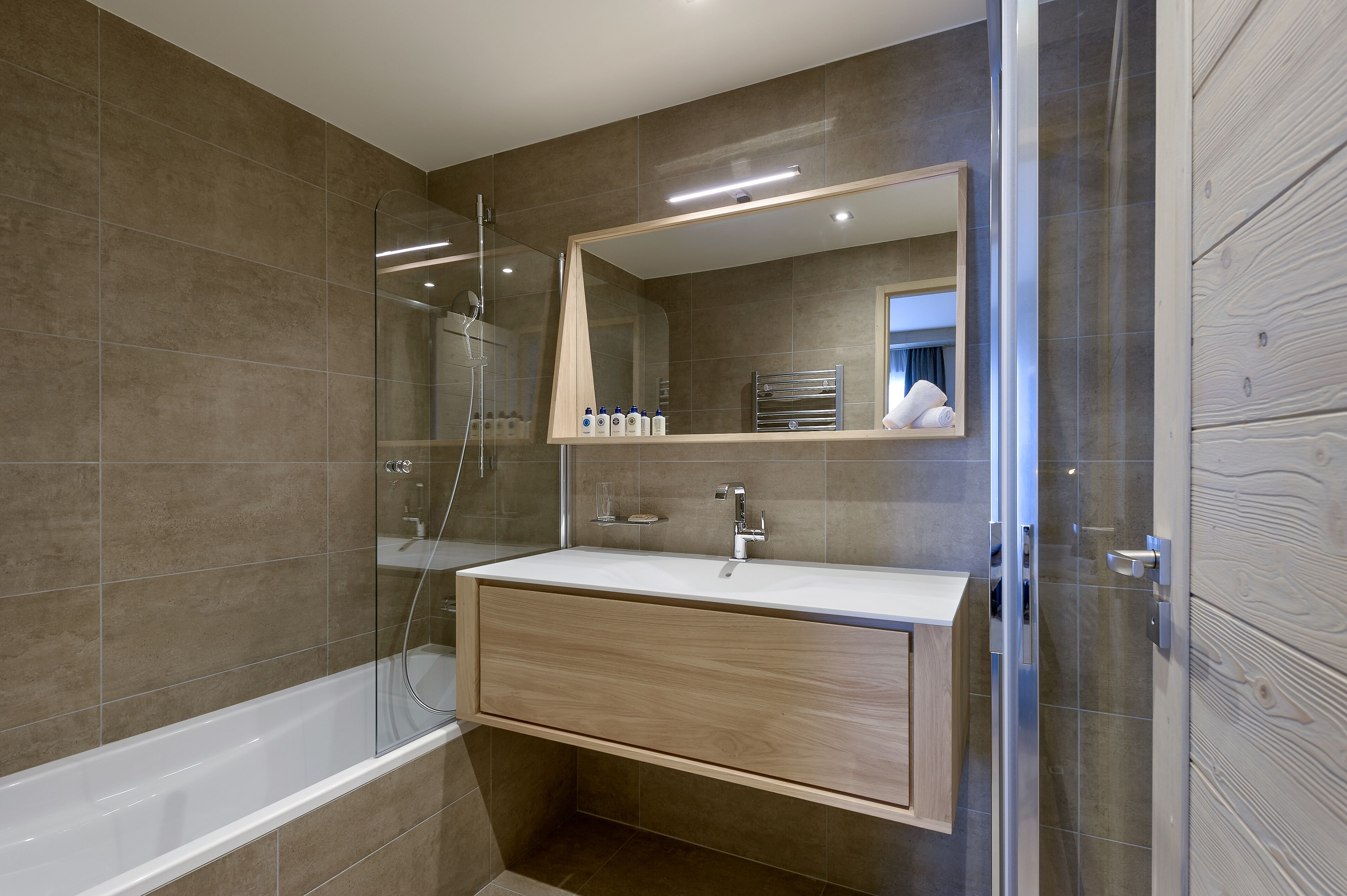 Le C by Alpine Residences