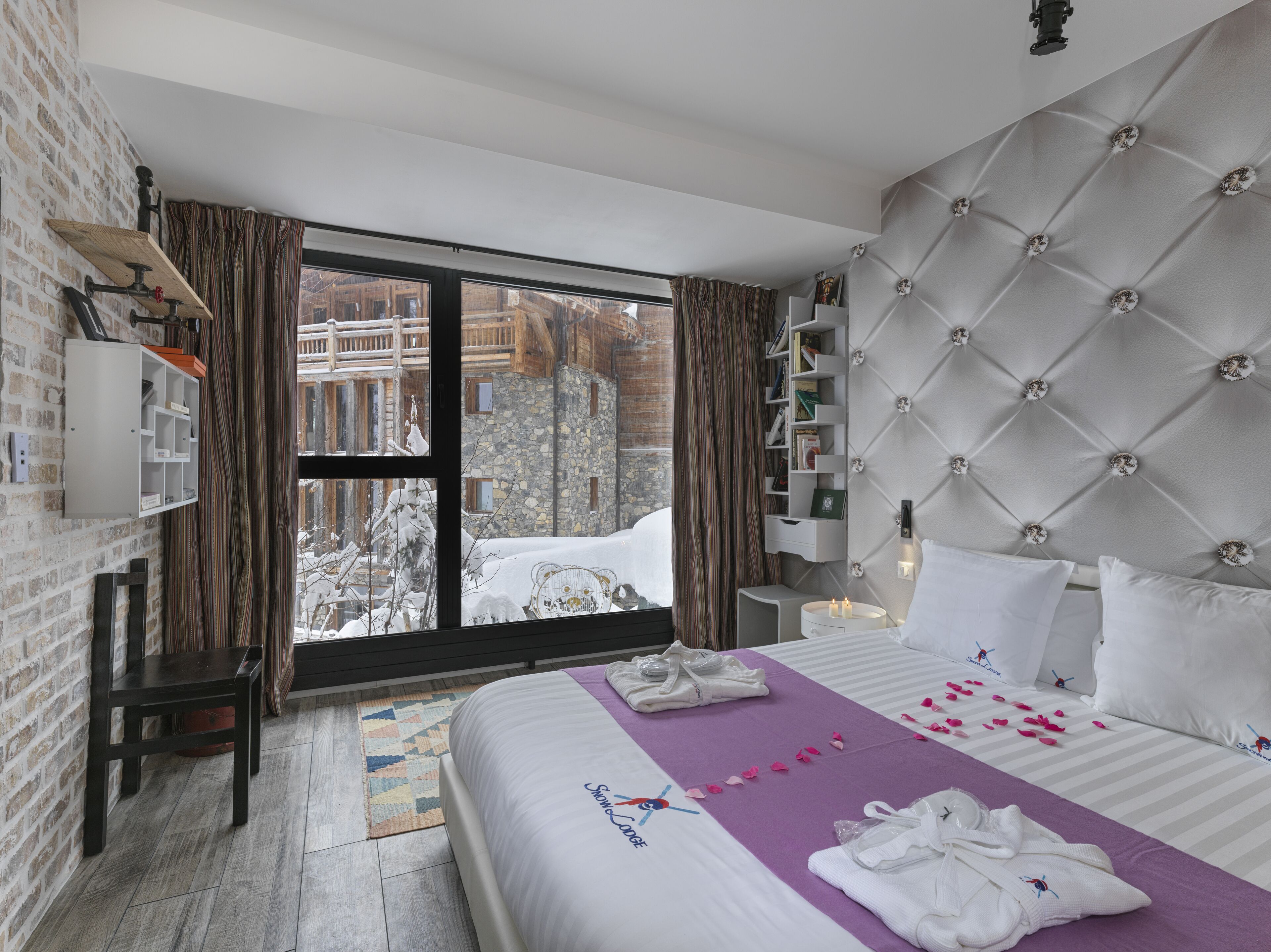Snow Lodge Hotel