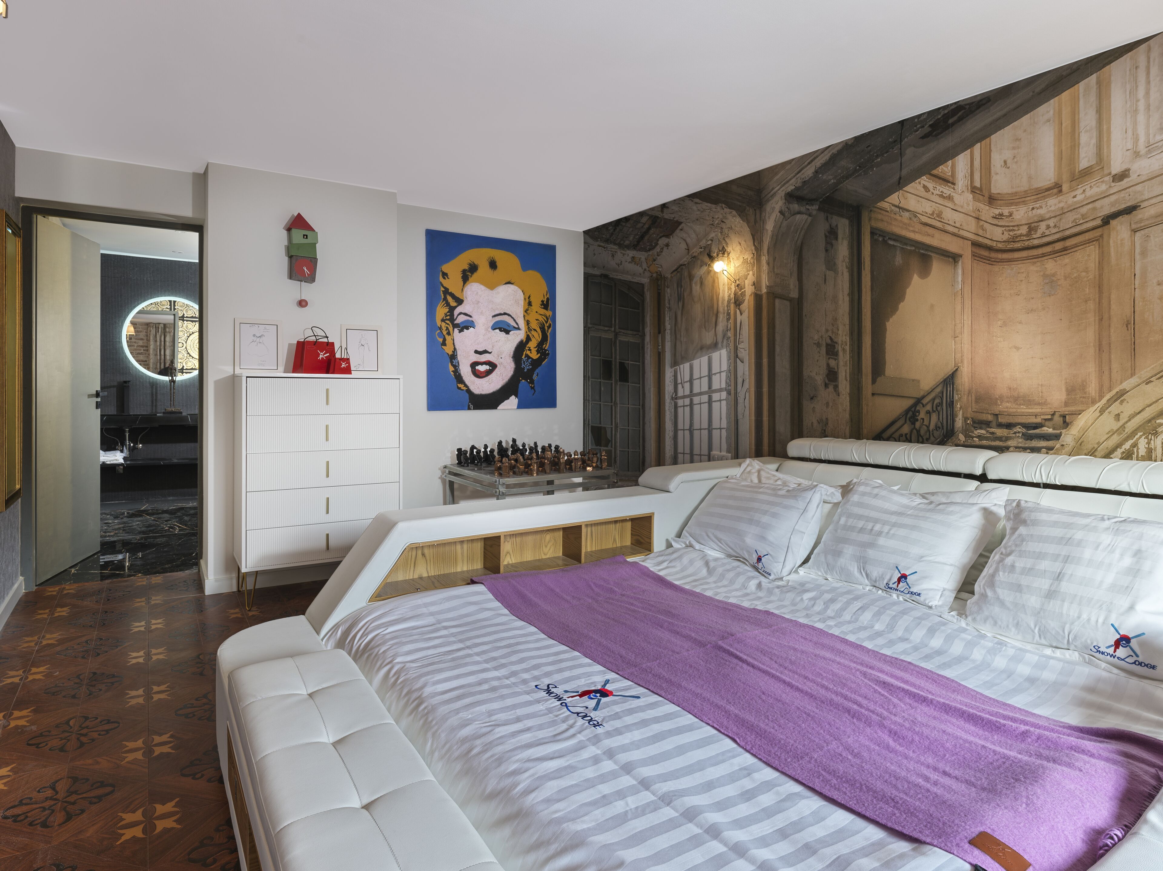 Snow Lodge Hotel