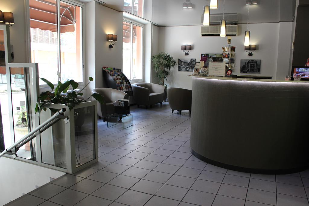 Hotel The Originals Grenoble Gambetta
