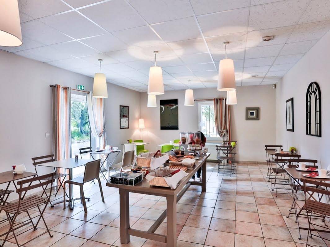 Logis La Bastide De Grignan Hotel & Restaurant La Chênaie