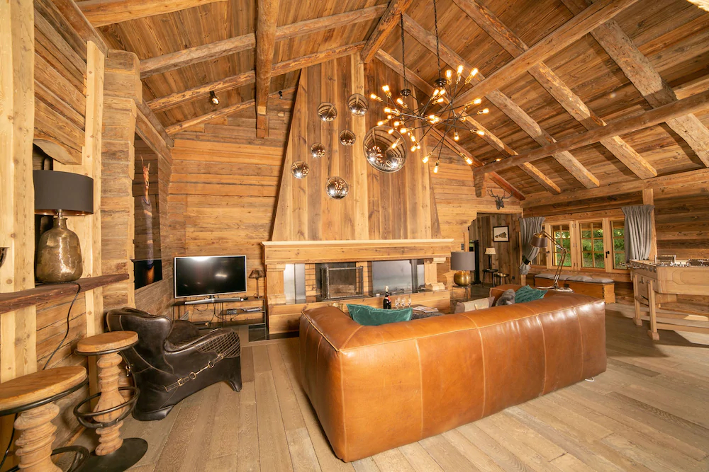Kashmyre Chalet Luxe Chauffeur Sauna