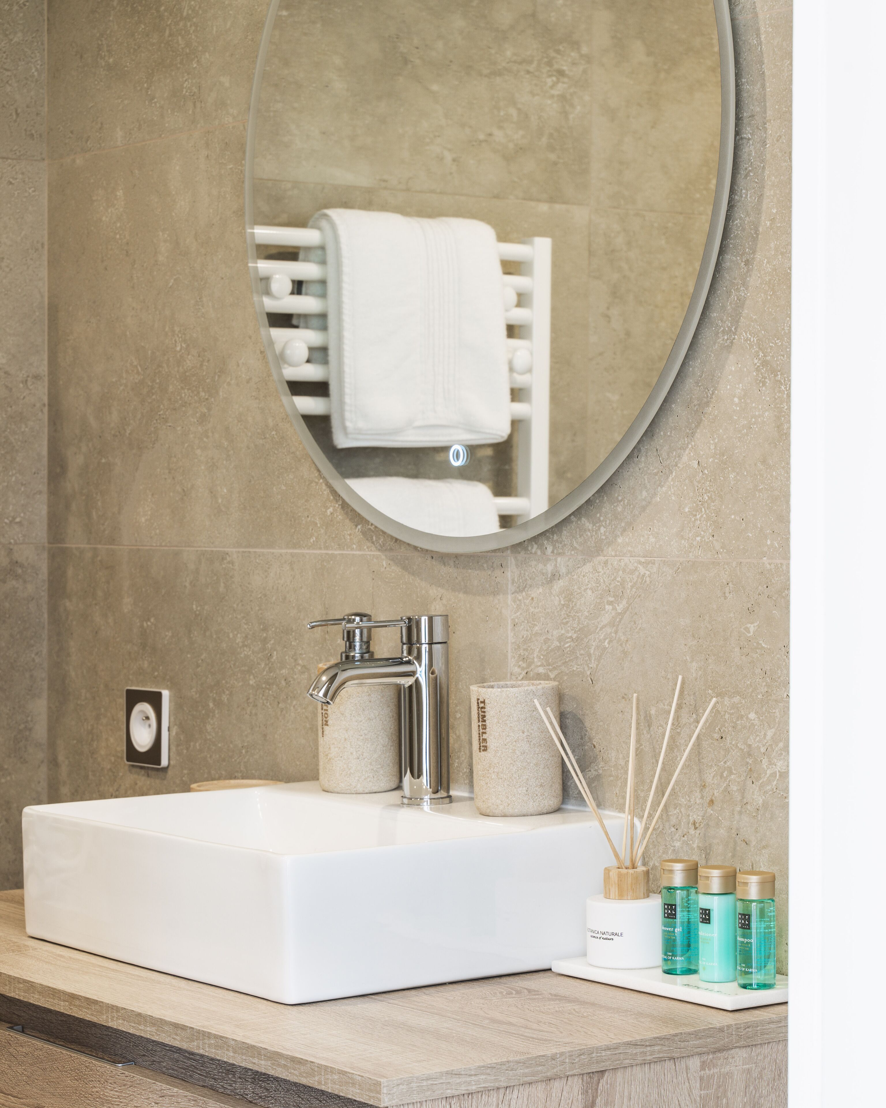 Loup Castel Boutique Hotel B&B