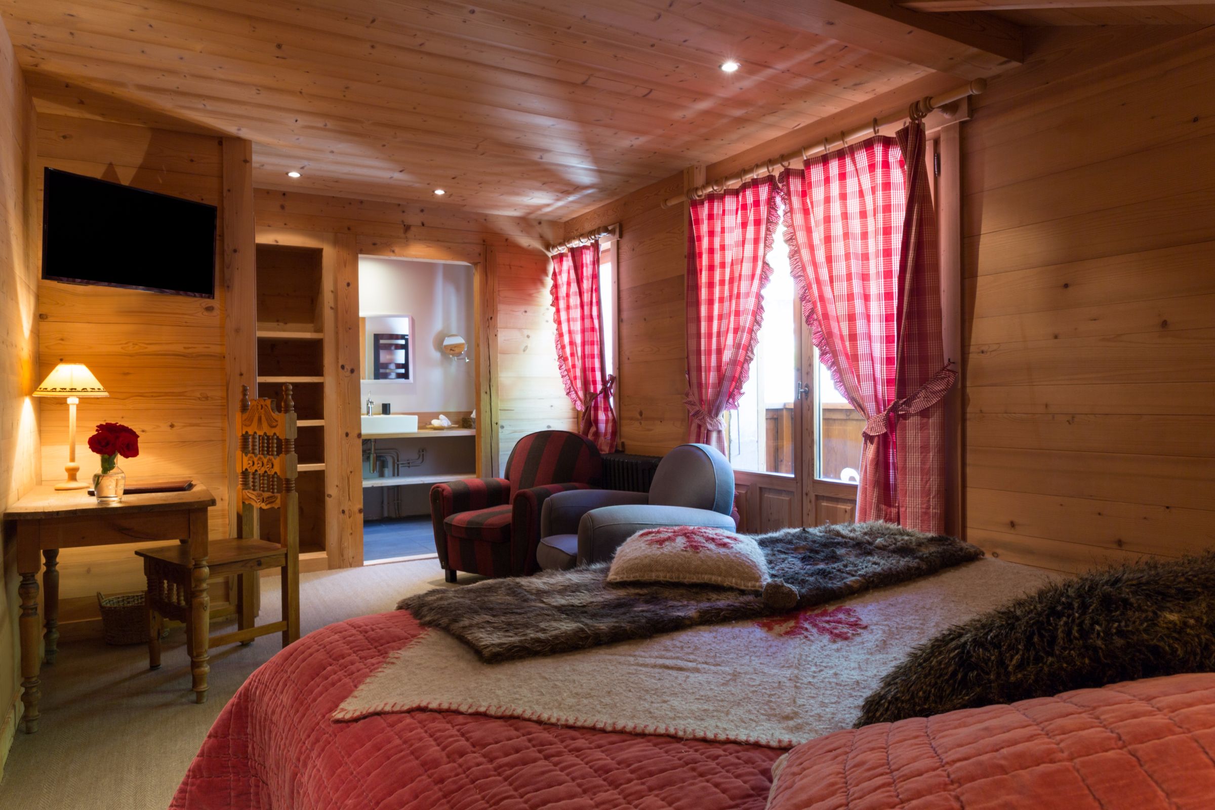 Les Cimes Hotels-Chalets De Tradition