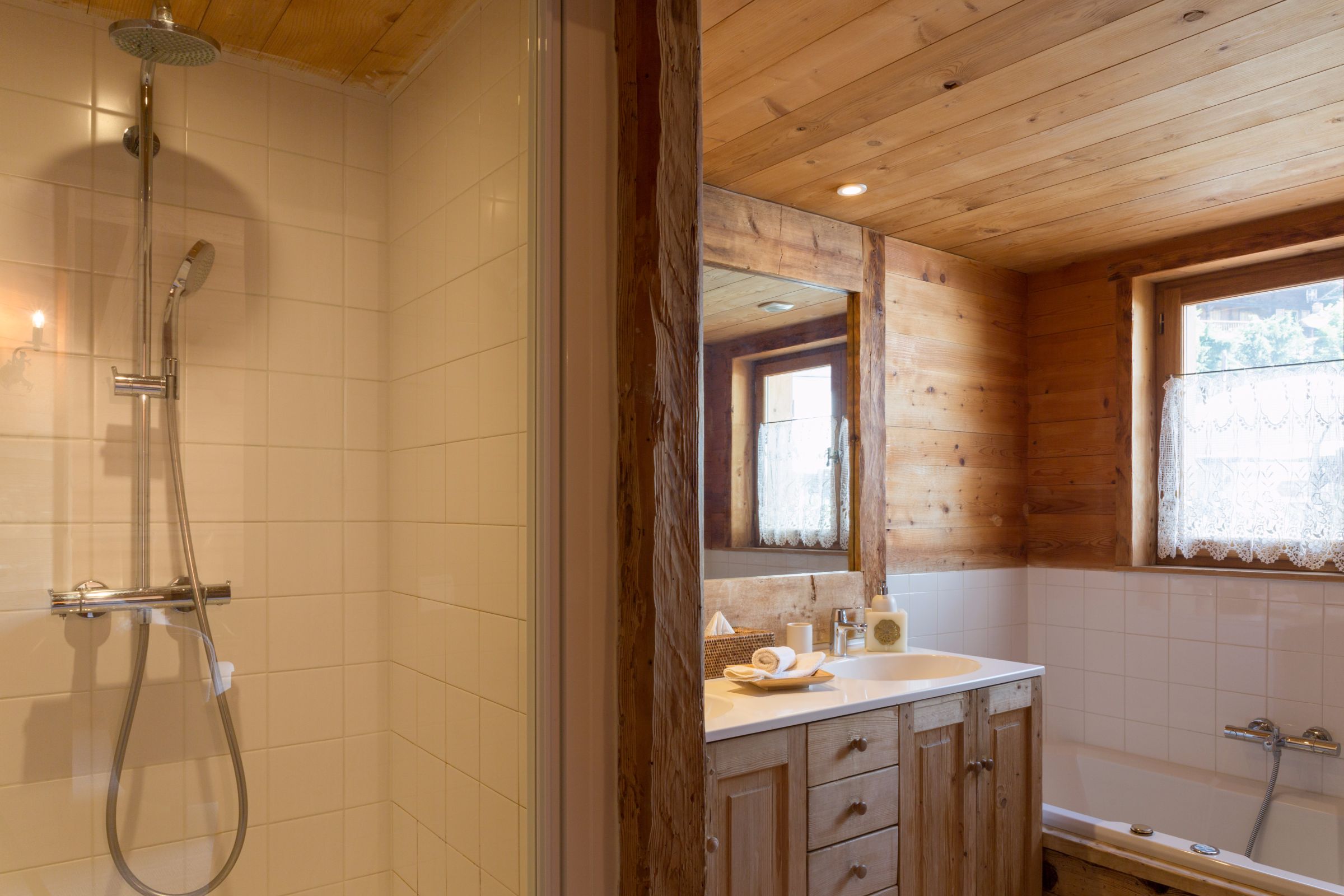 Les Cimes Hotels-Chalets De Tradition