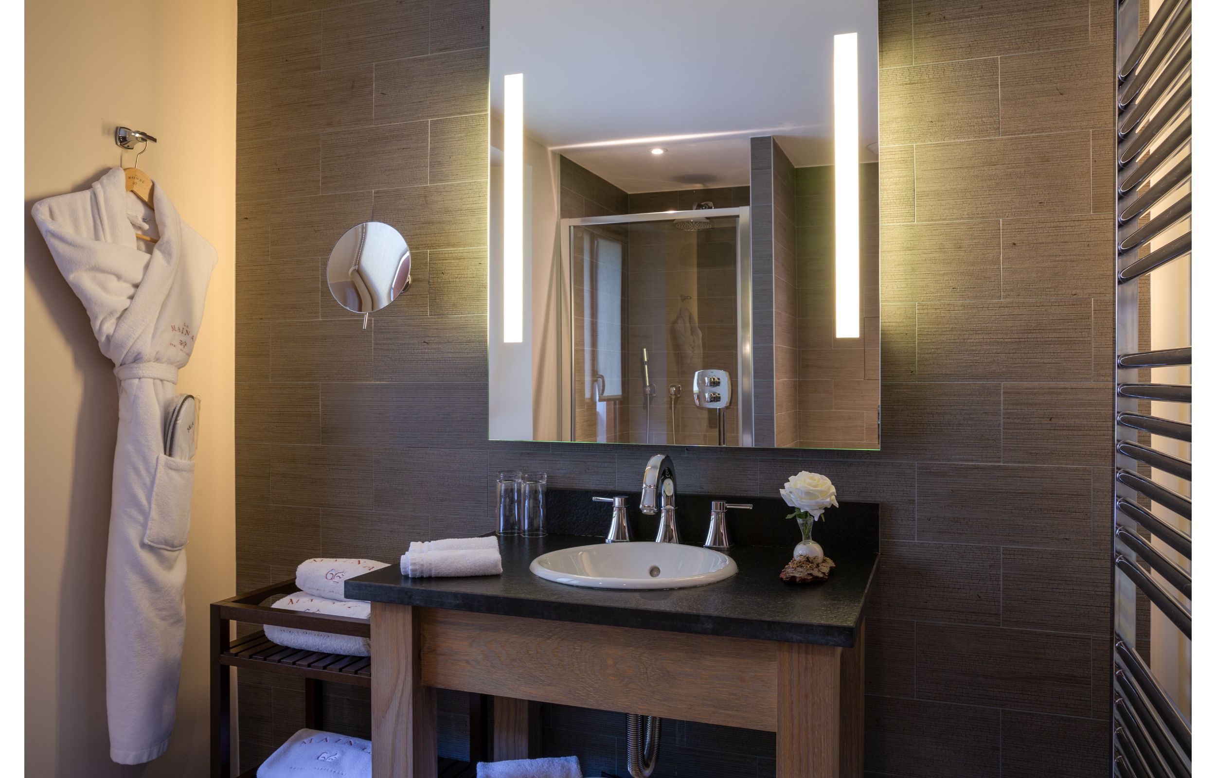 La Chemenaz Hotels