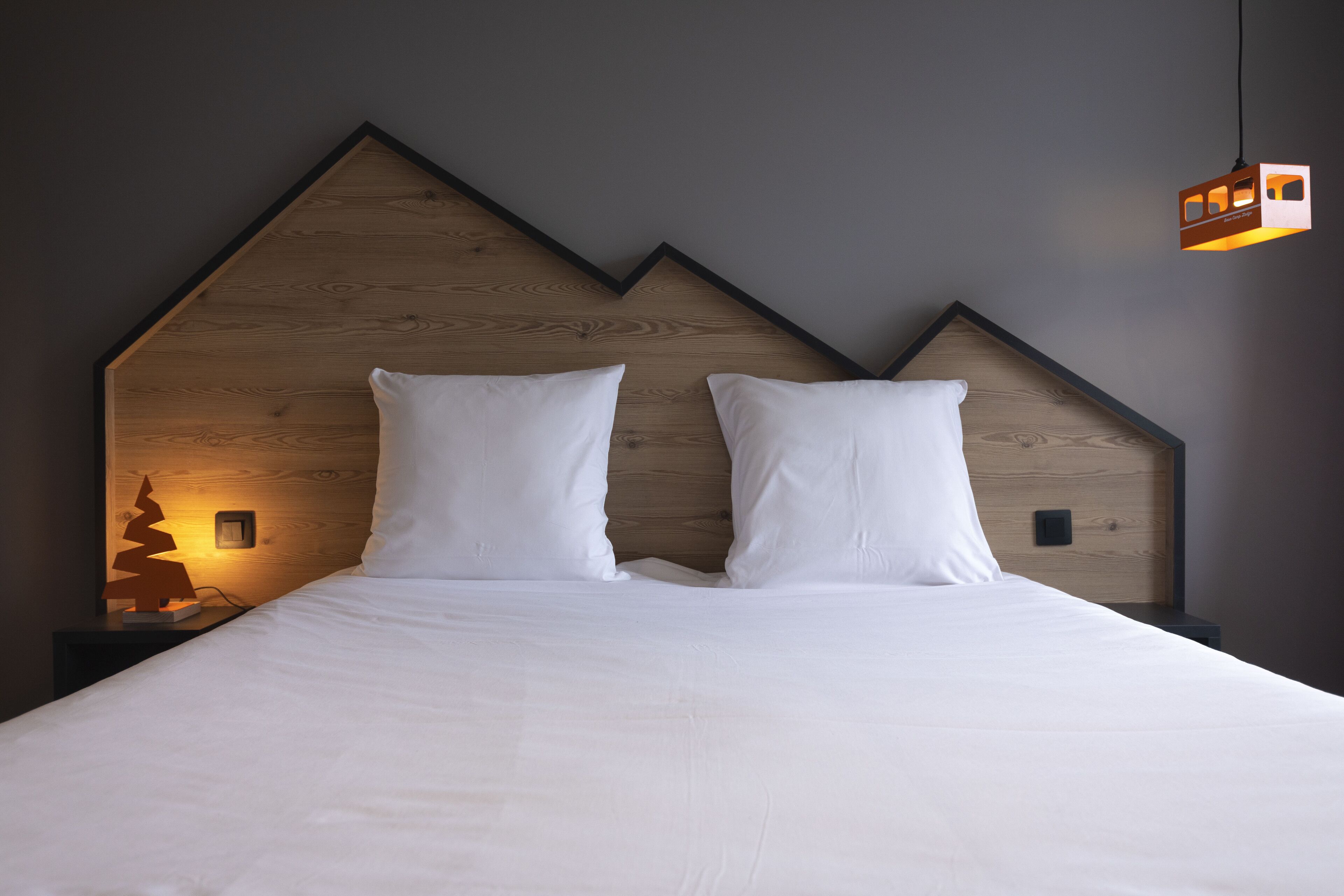 Hotel Base Camp Lodge