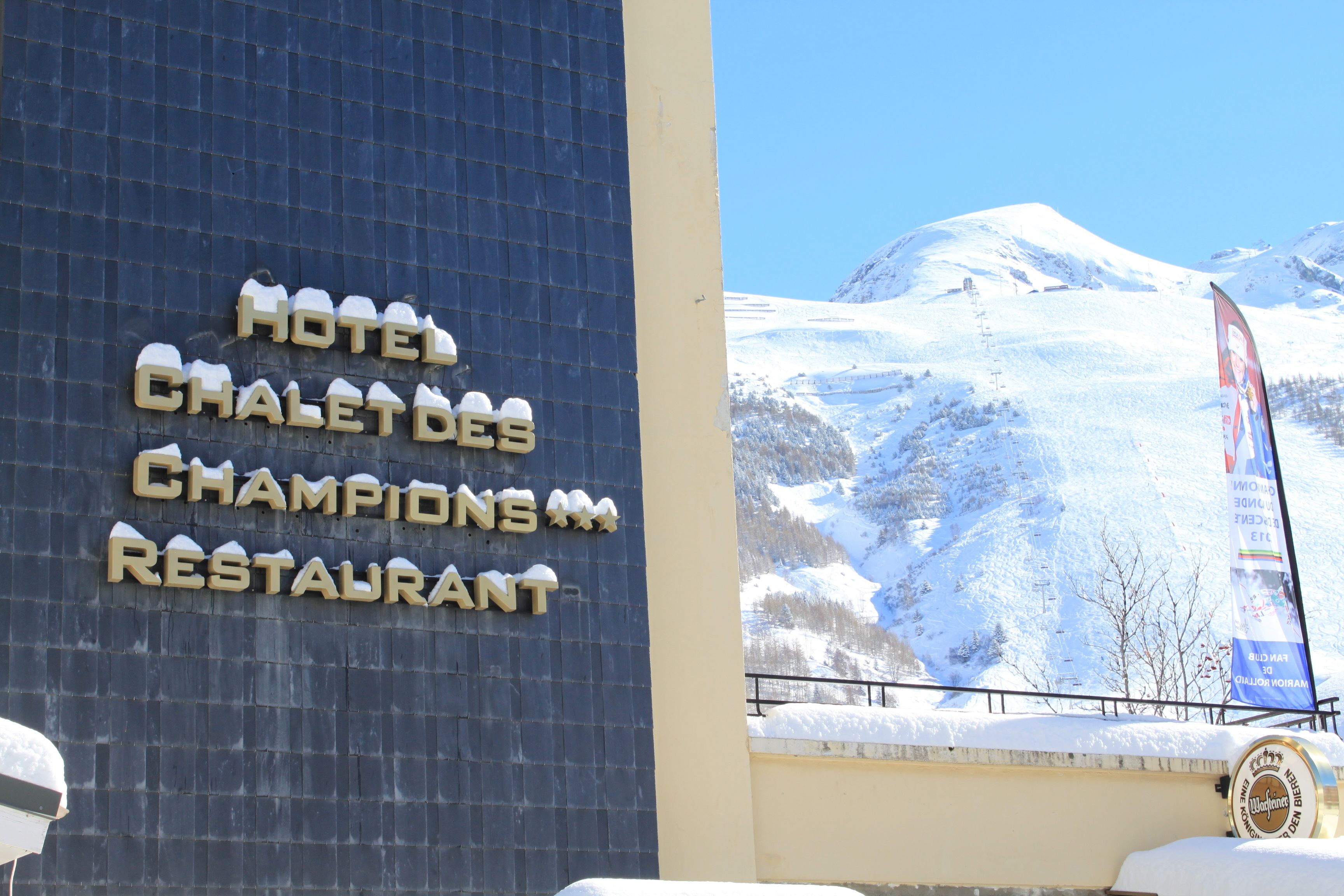Hotel Base Camp Lodge