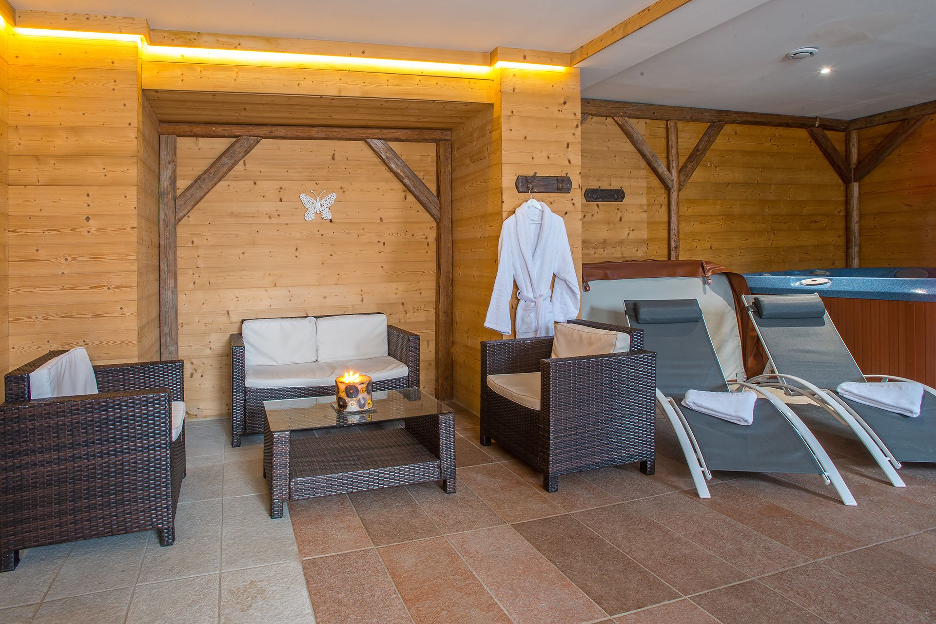 Hotel Base Camp Lodge