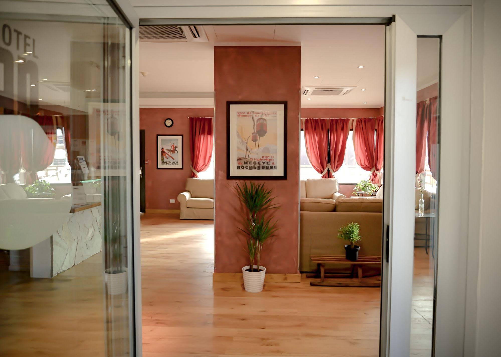 Hotel Turan