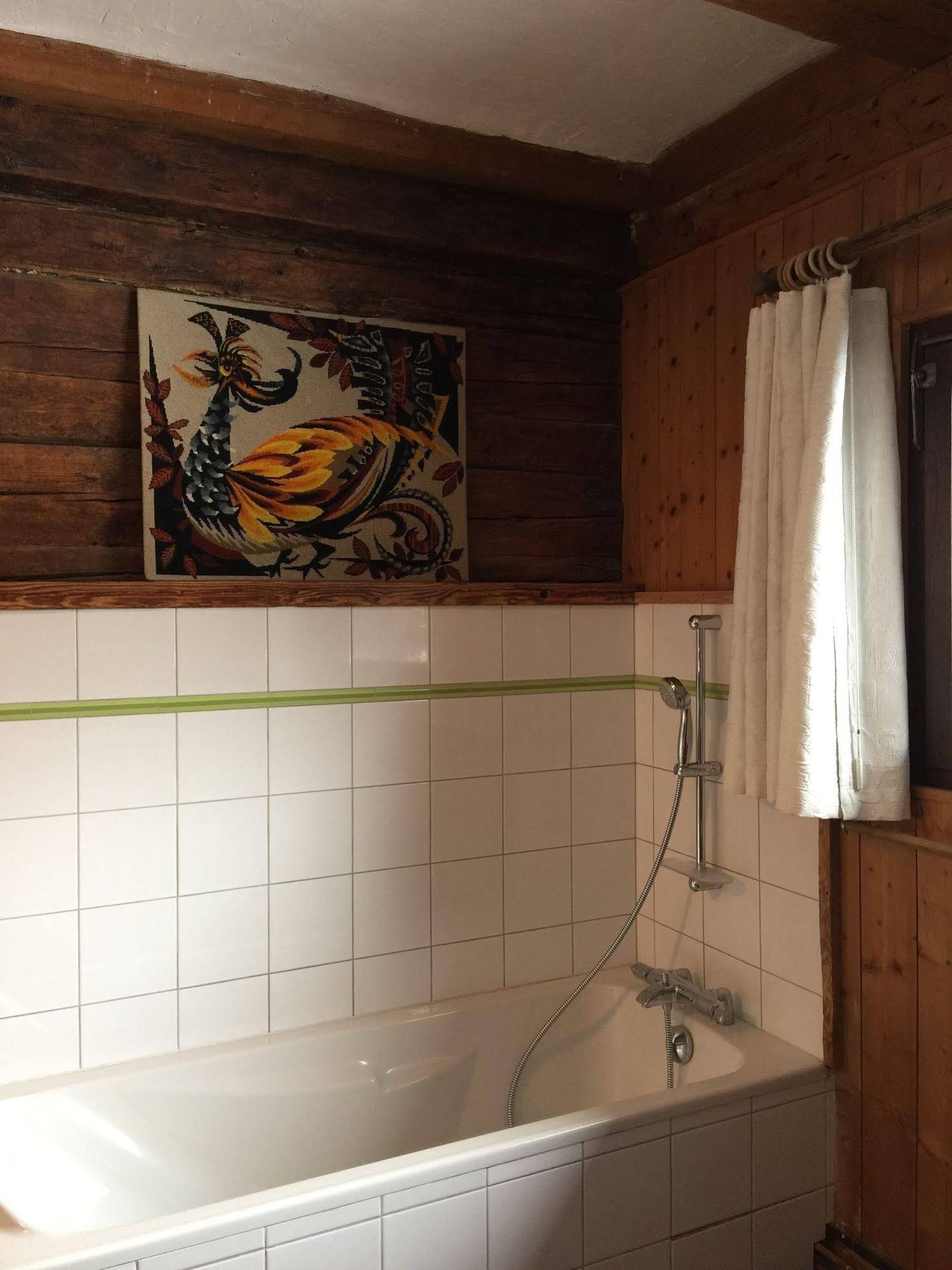 Chalet Heron