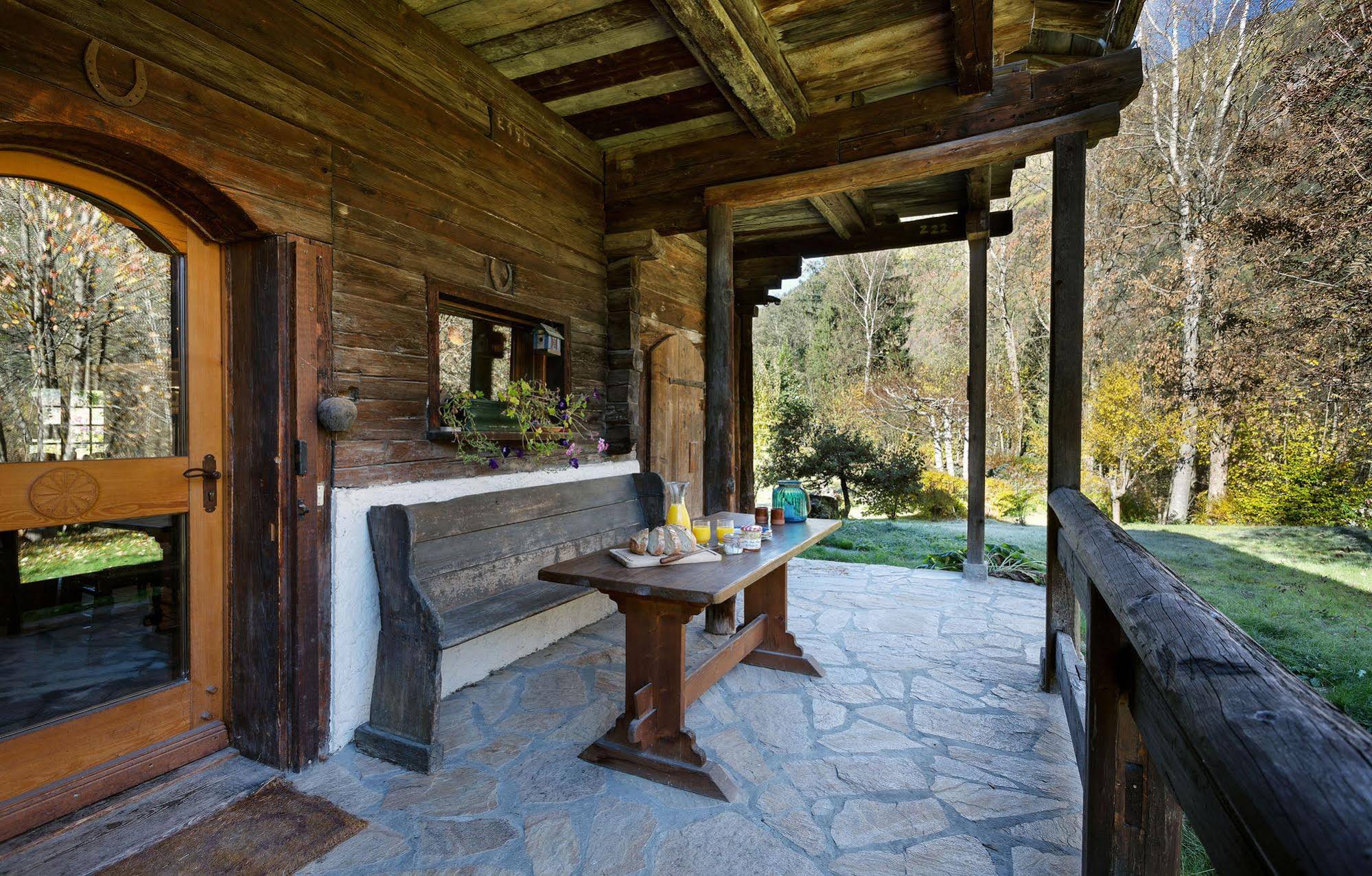 Chalet Heron