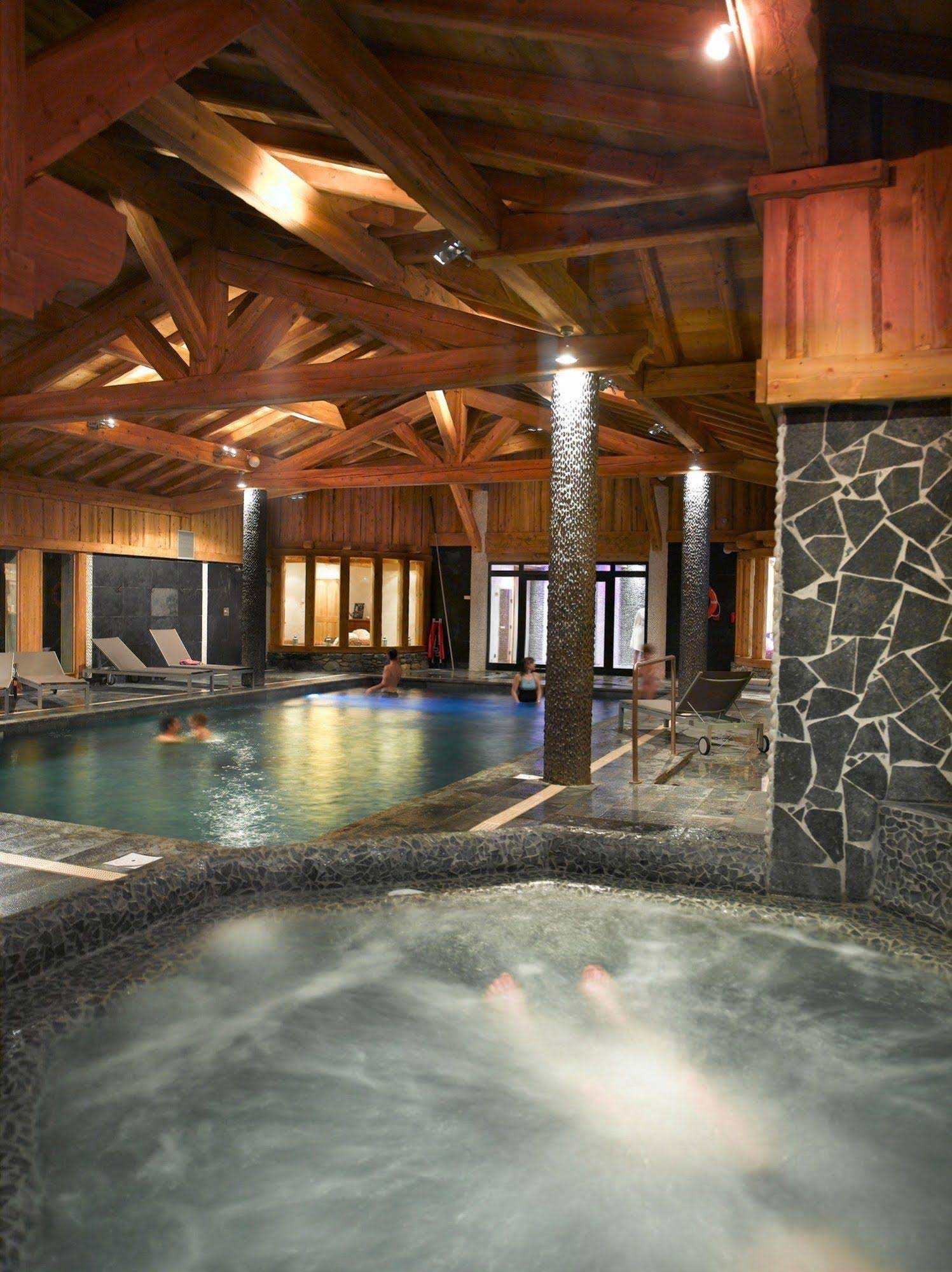 Le Hameau De Pierre Blanche