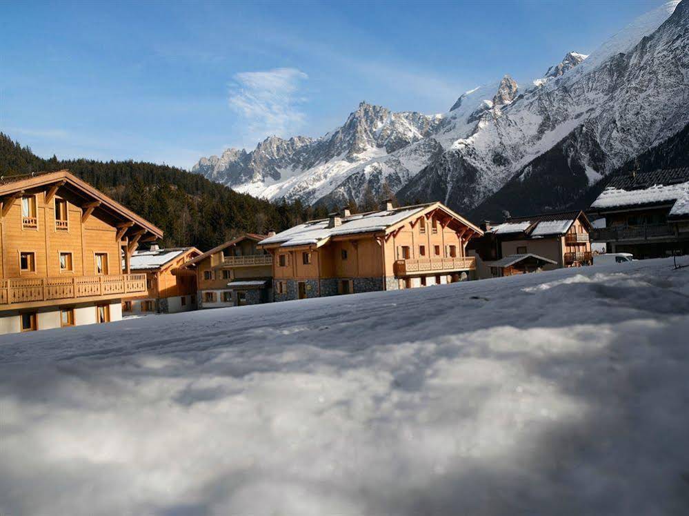 Le Hameau De Pierre Blanche
