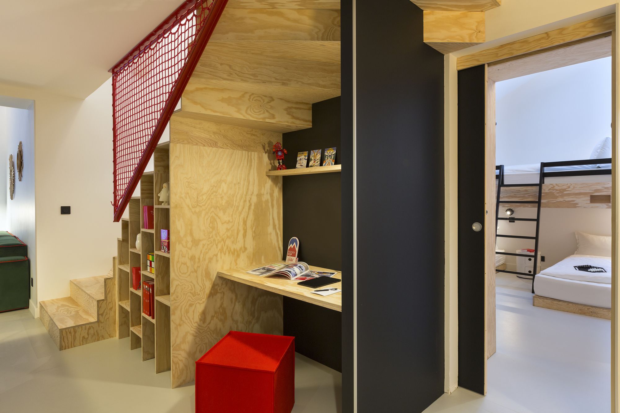 RockyPop Hotel