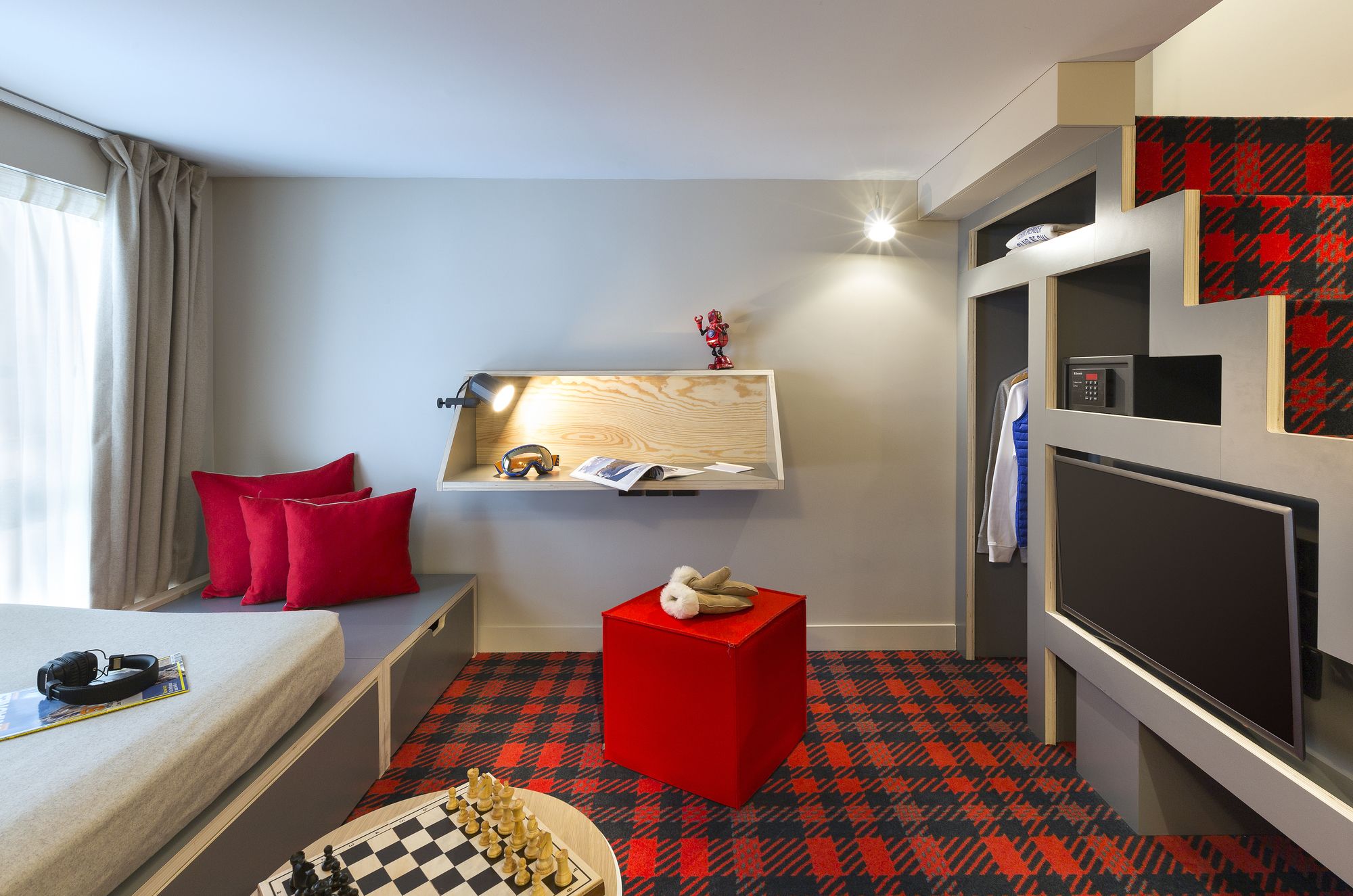 RockyPop Hotel