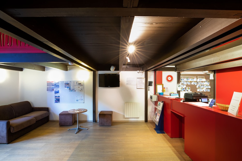 SOWELL RESIDENCES Pierre Blanche