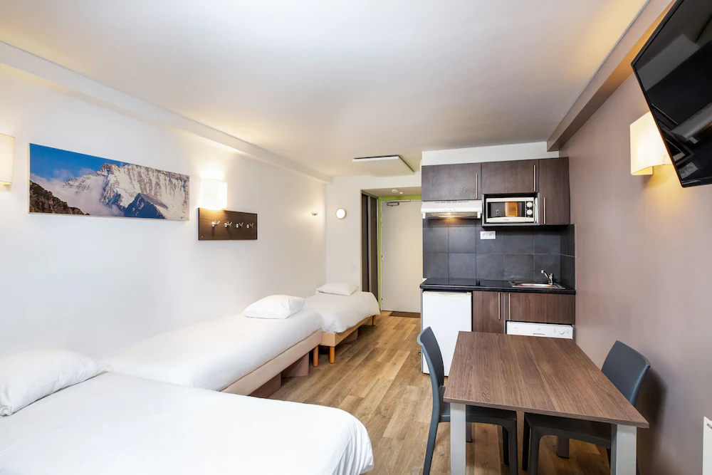 SOWELL RESIDENCES Pierre Blanche