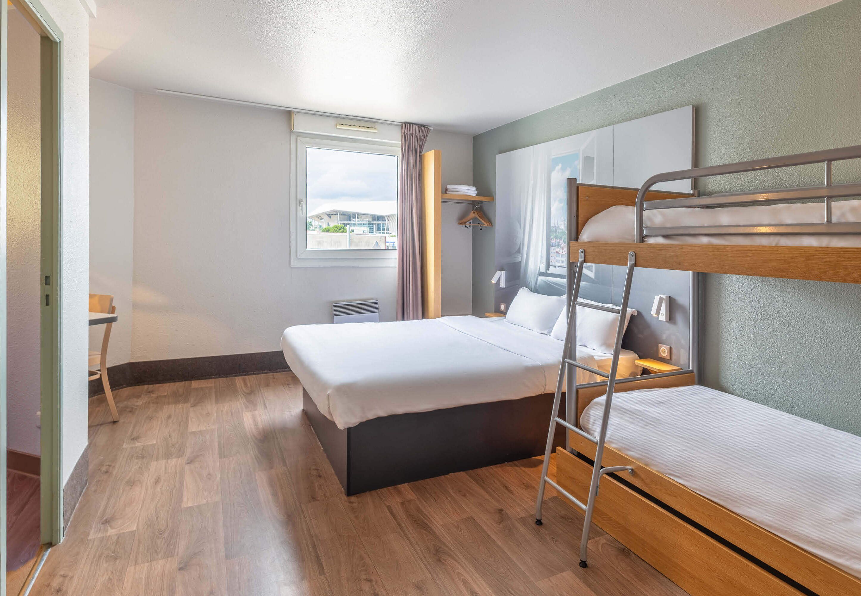 B&B Hôtel Lyon Meyzieu Grand Stade