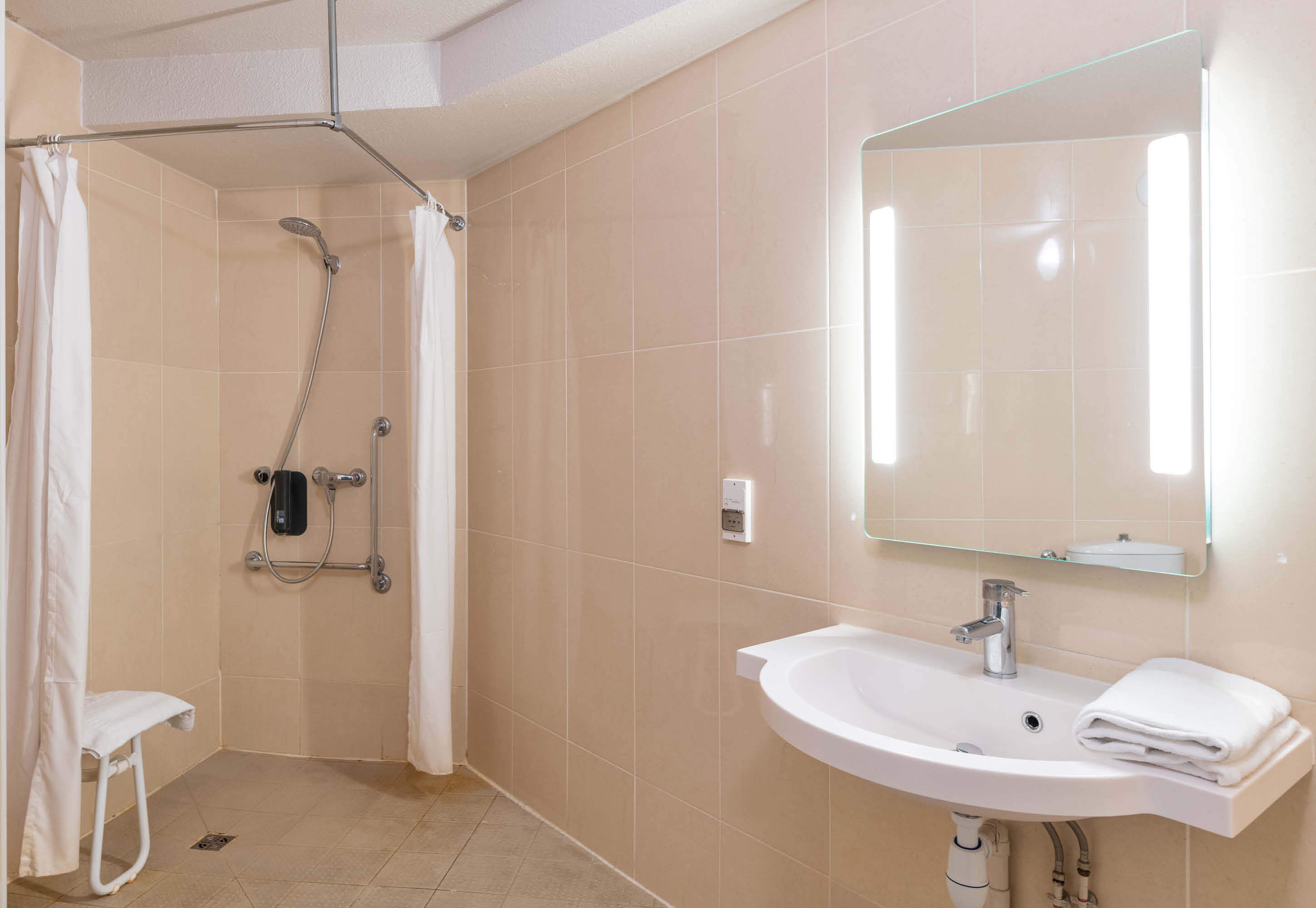 B&B Hôtel Lyon Meyzieu Grand Stade