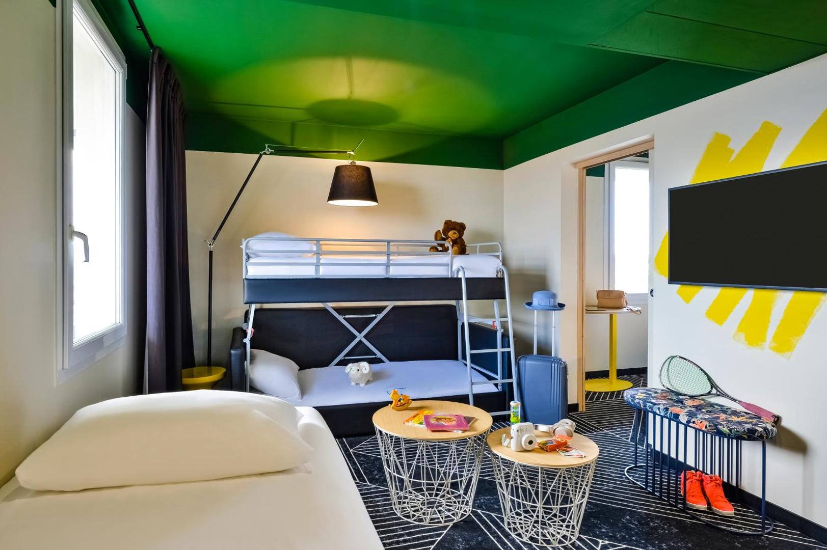 ibis Styles Lyon Meyzieu Stadium Olympique