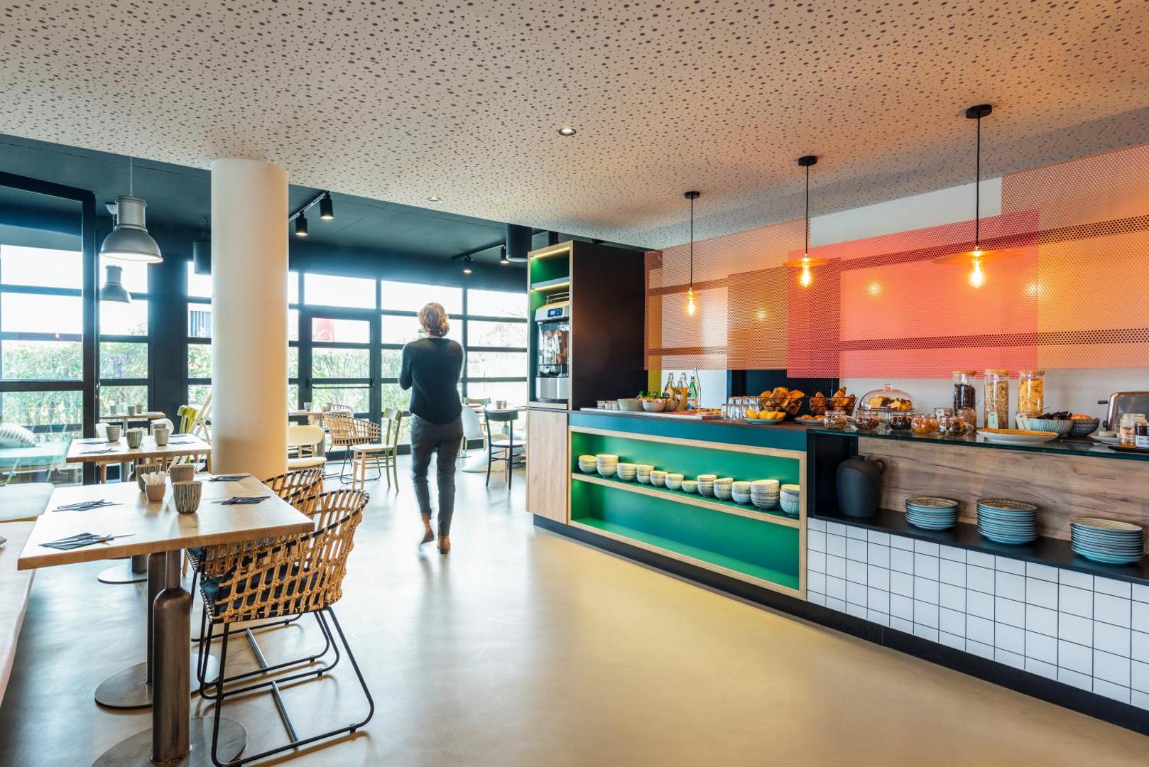 ibis Styles Lyon Meyzieu Stadium Olympique