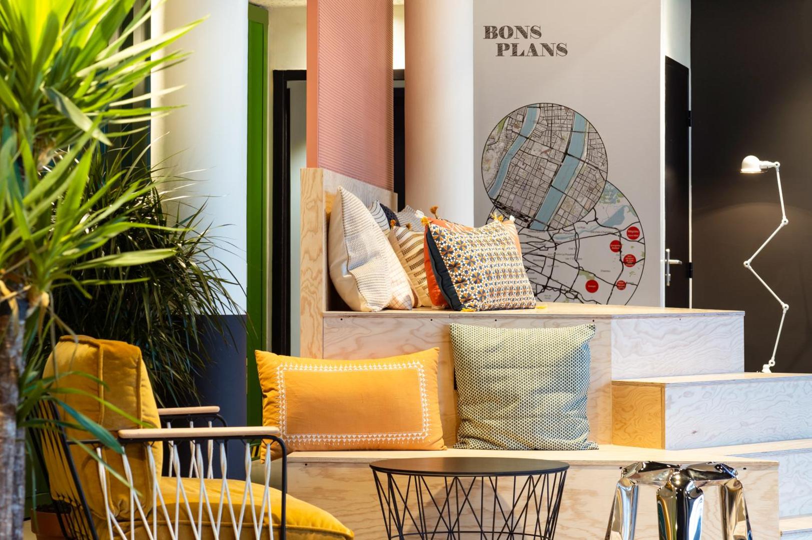 ibis Styles Lyon Meyzieu Stadium Olympique