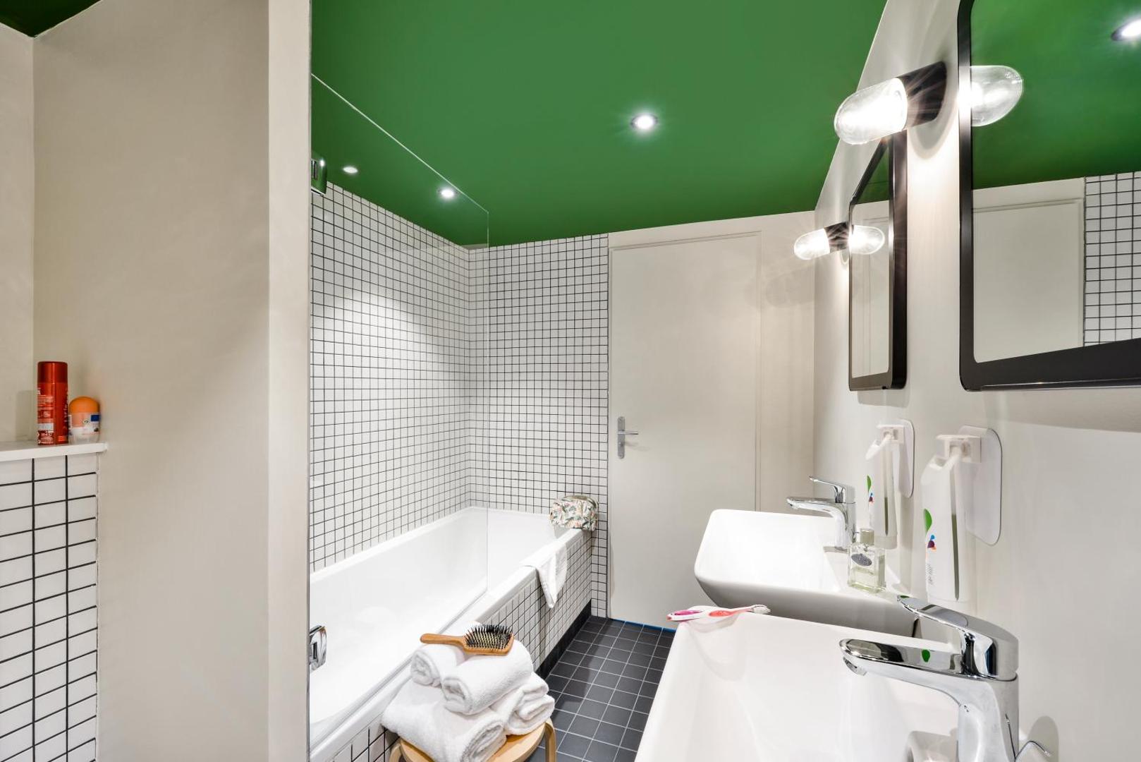 ibis Styles Lyon Meyzieu Stadium Olympique
