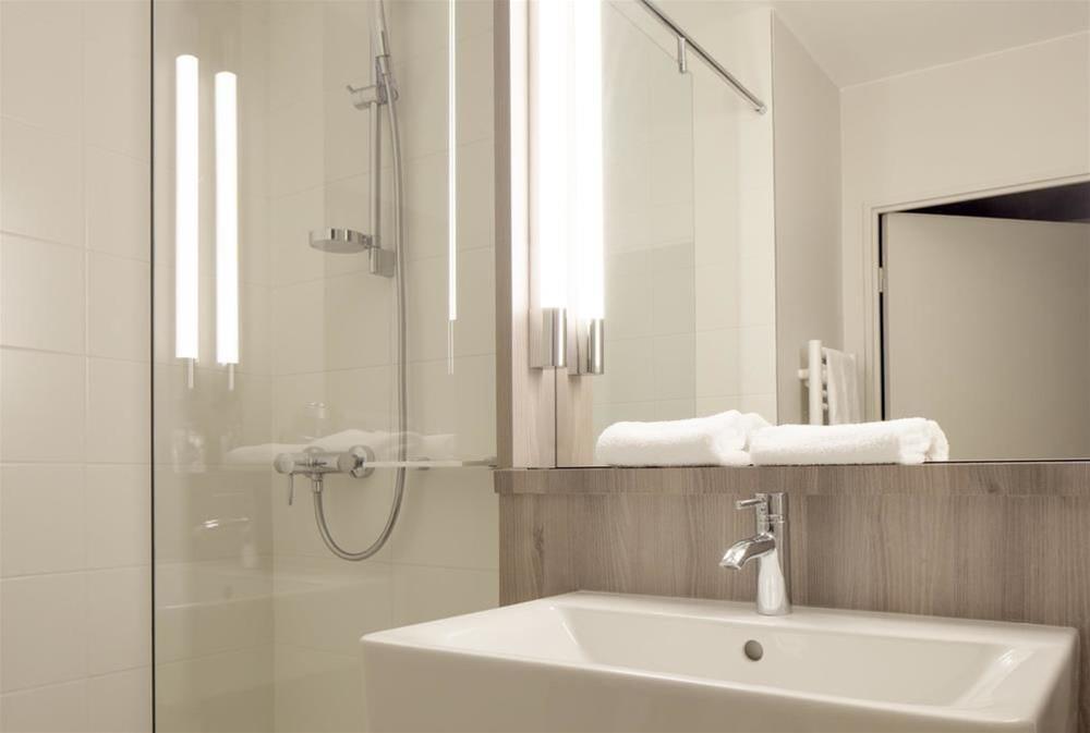 ibis Lyon Meyzieu