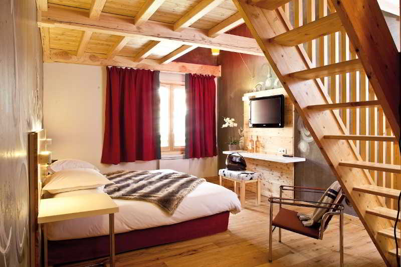 Anova Hotel & Spa