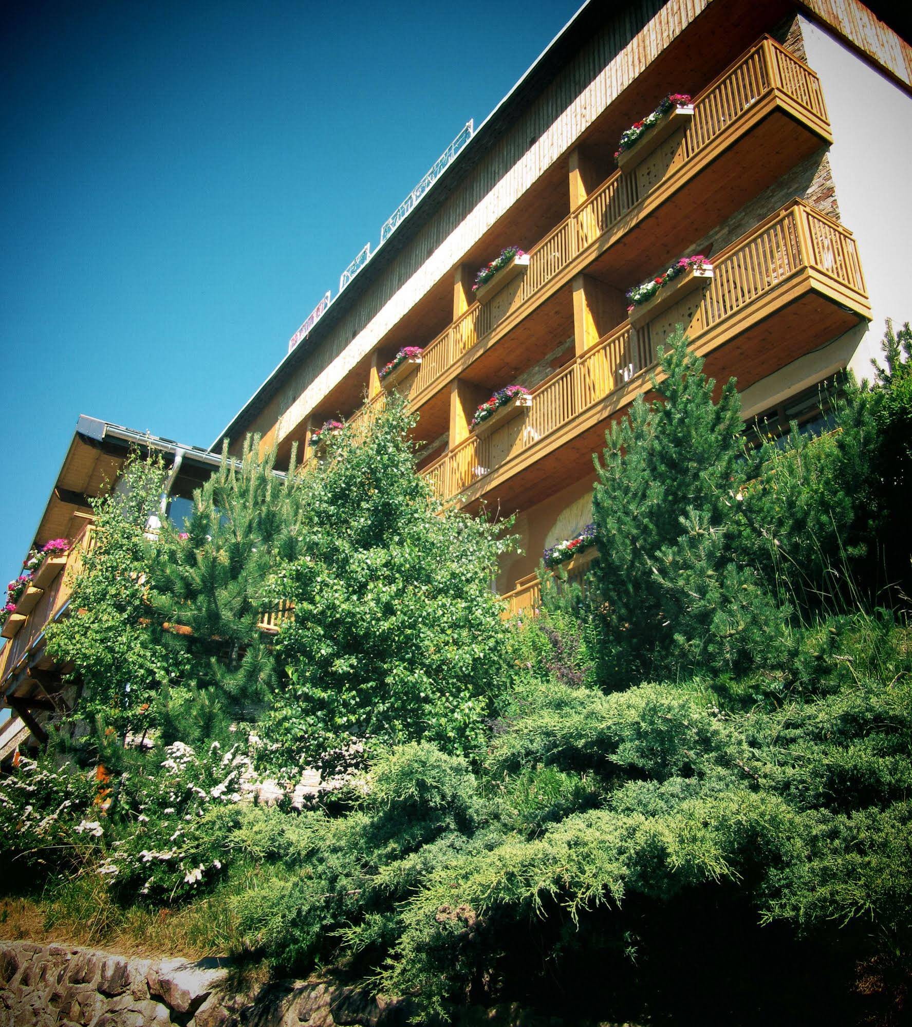 Hôtel les Catrems