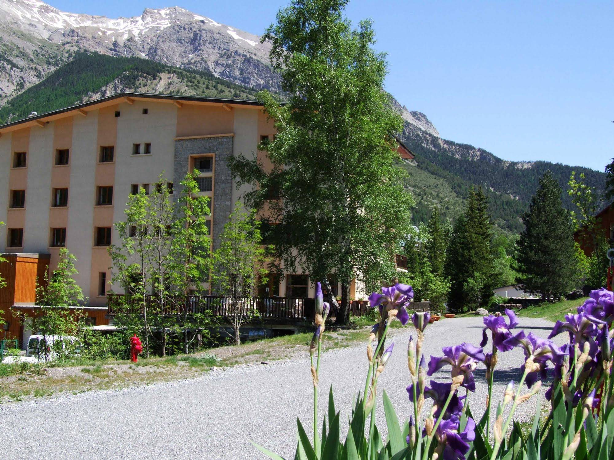 Les Ecrins D'Azur