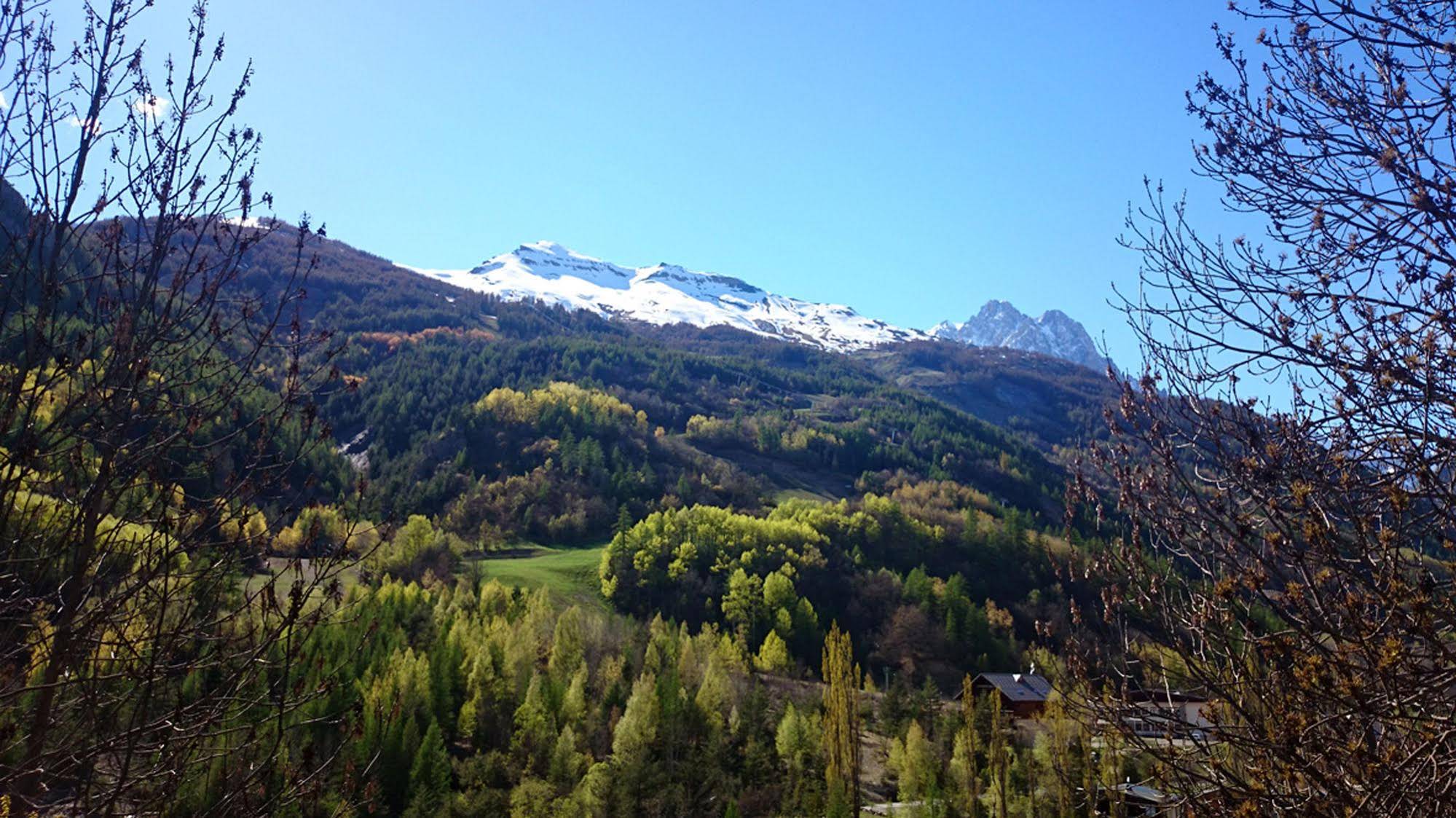 Les Ecrins D'Azur