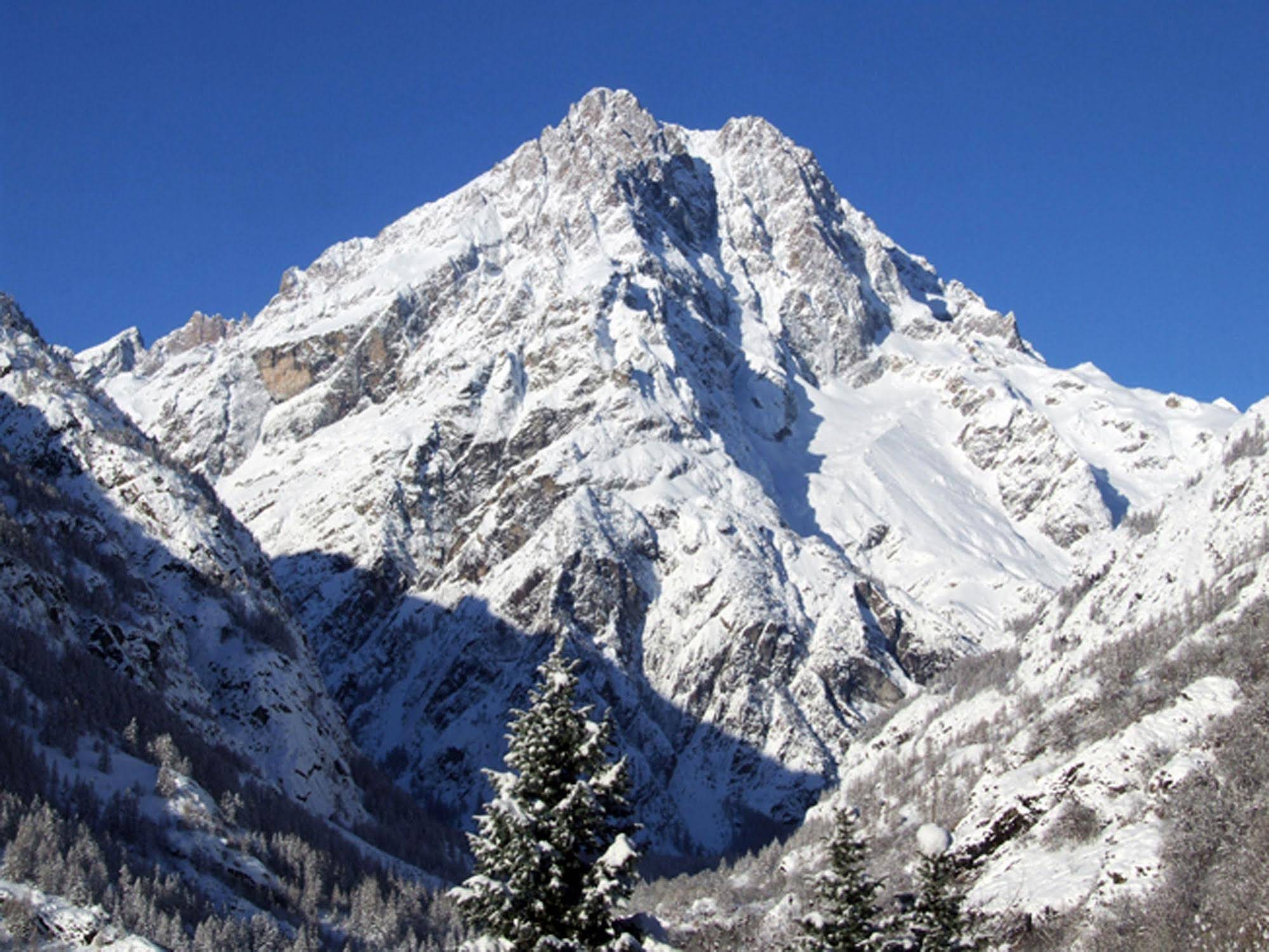 Les Ecrins D'Azur