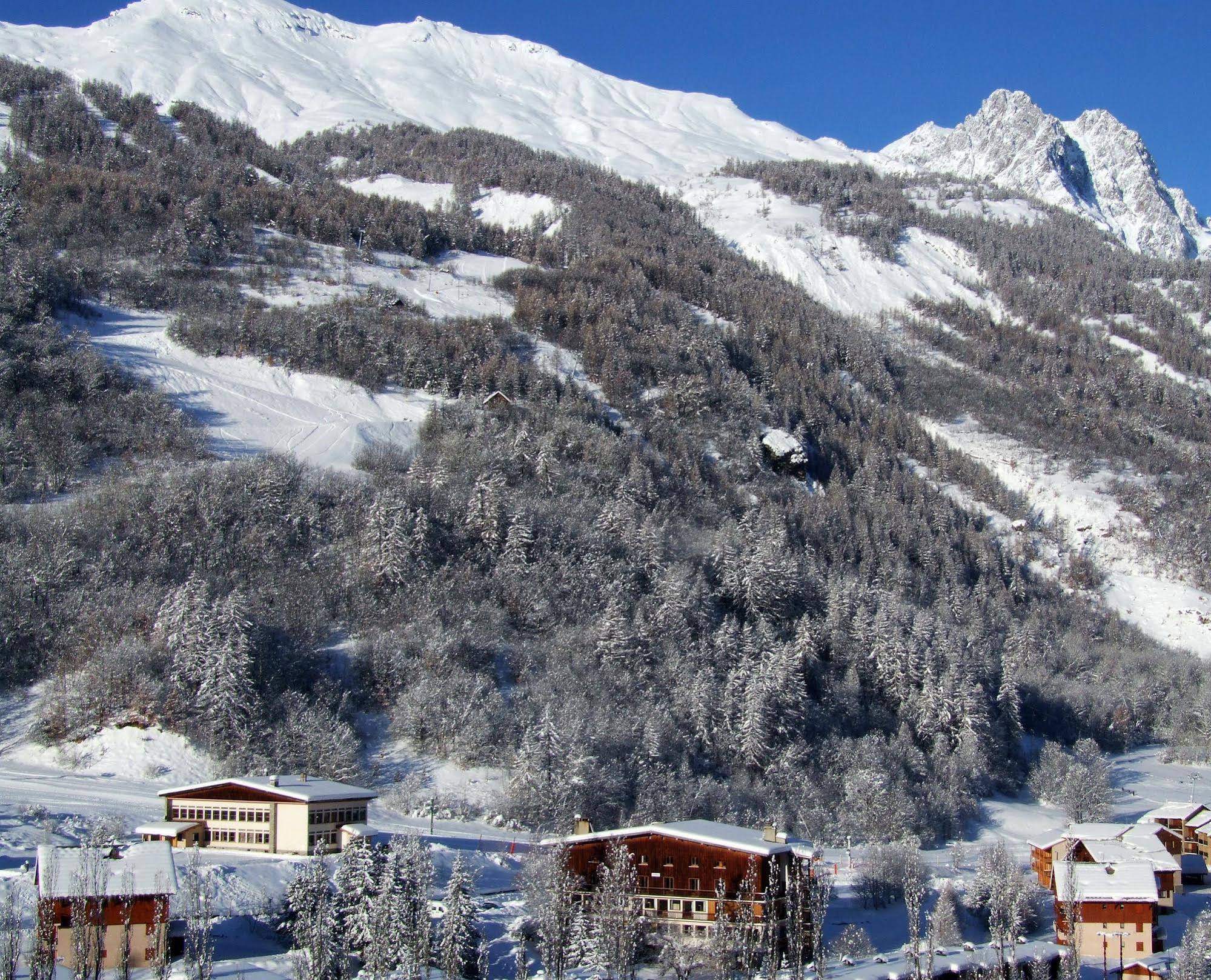 Les Ecrins D'Azur