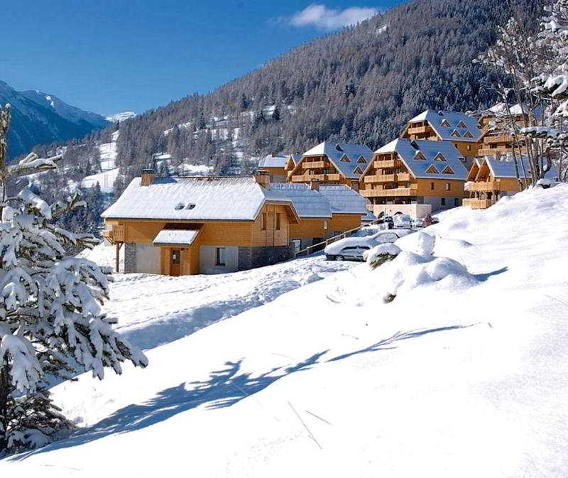 Les Chalets de Praroustan by Actisource