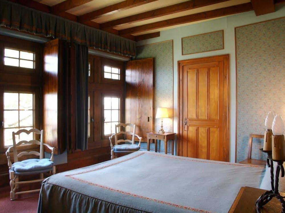 Hostellerie Du Vieux Pérouges