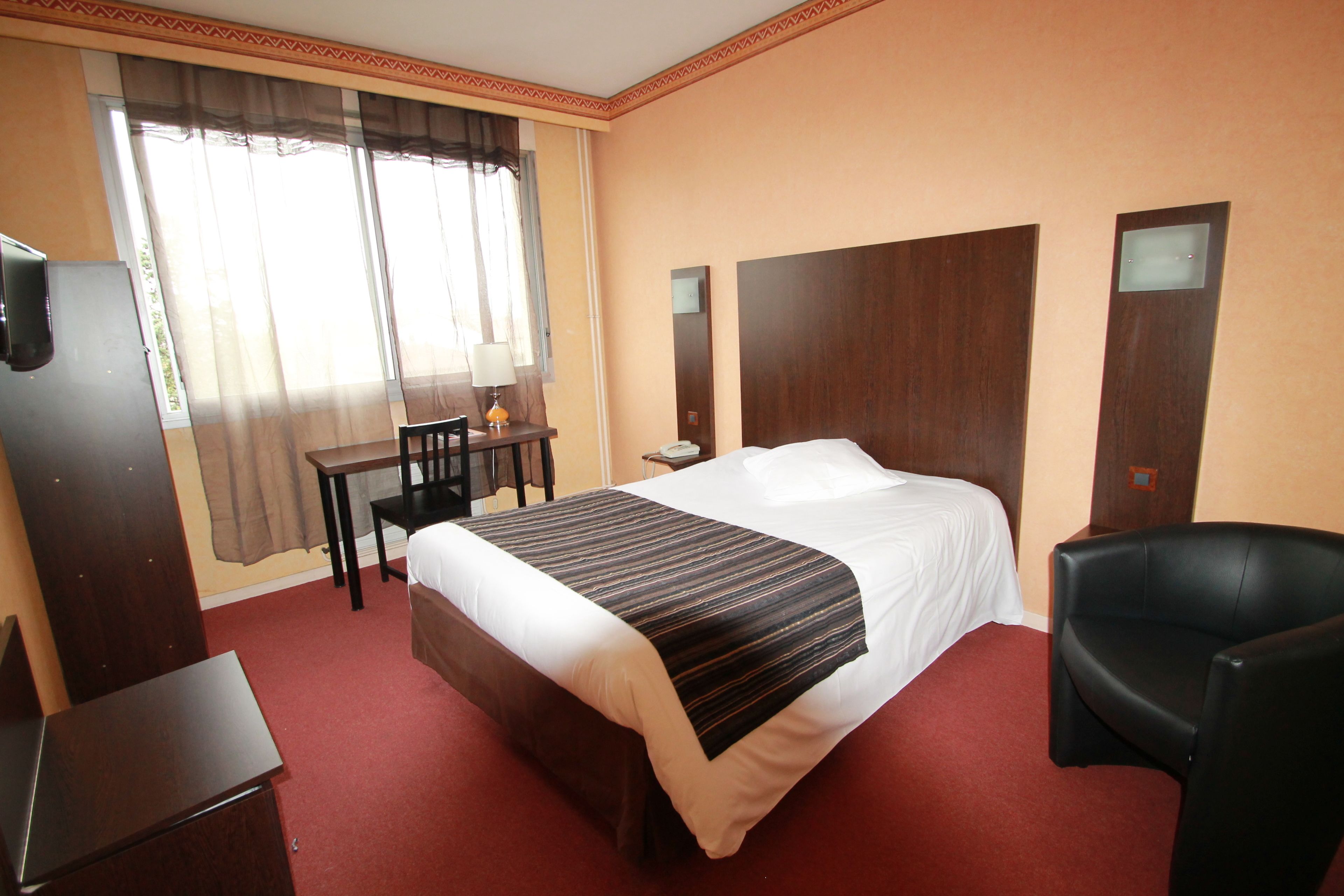 Adonis Lyon Est - Hôtel Artys