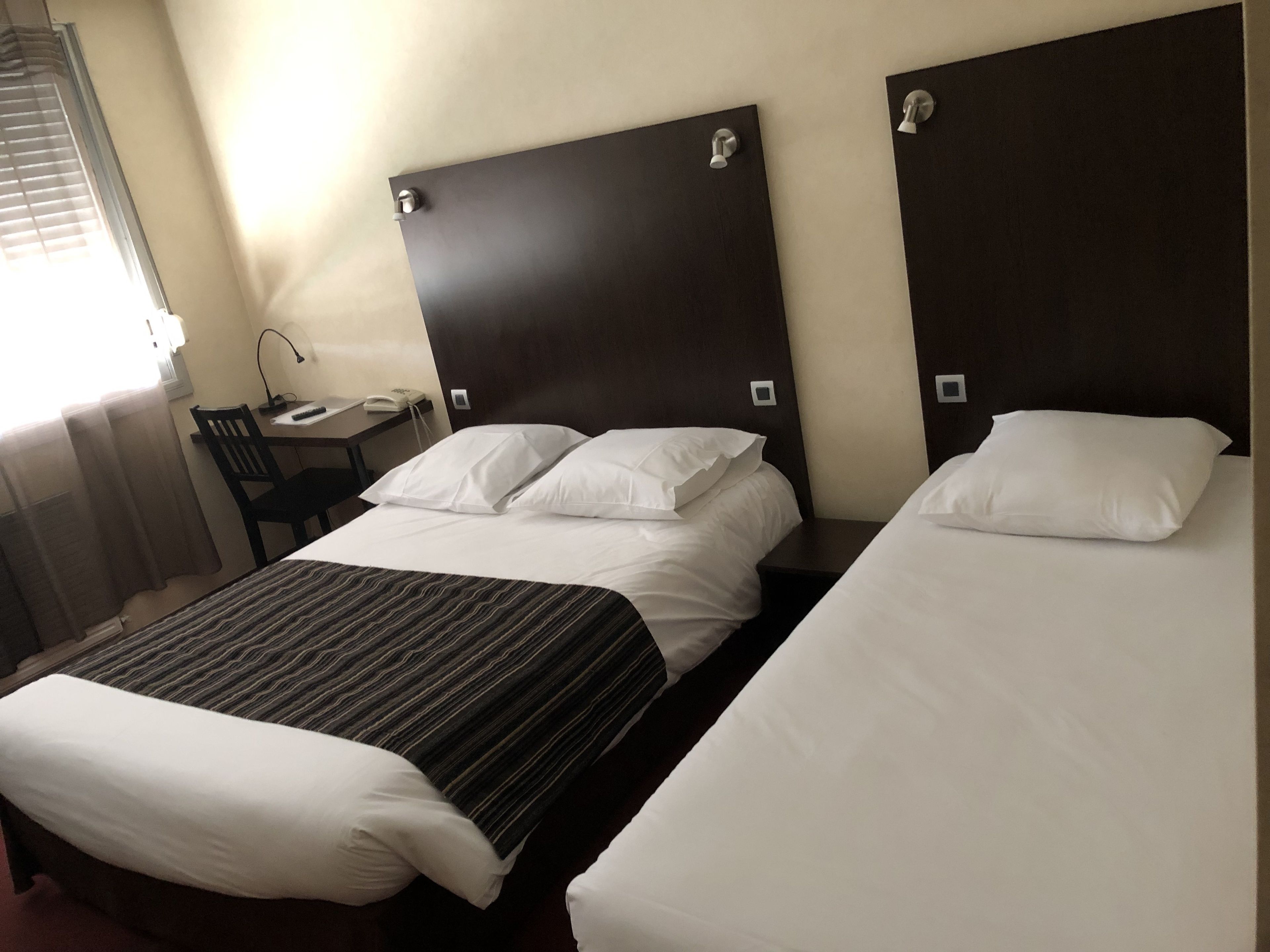 Adonis Lyon Est - Hôtel Artys