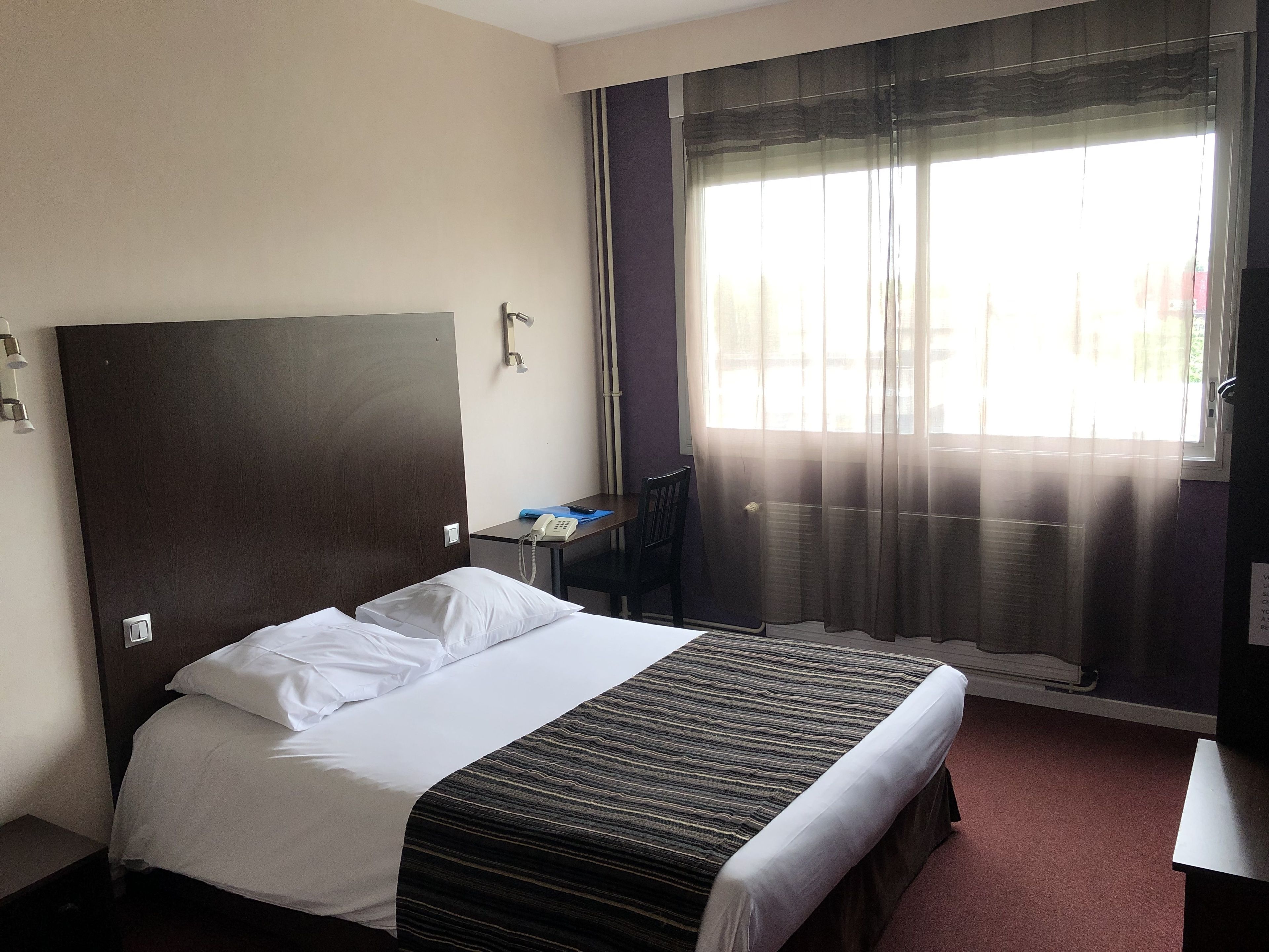 Adonis Lyon Est - Hôtel Artys