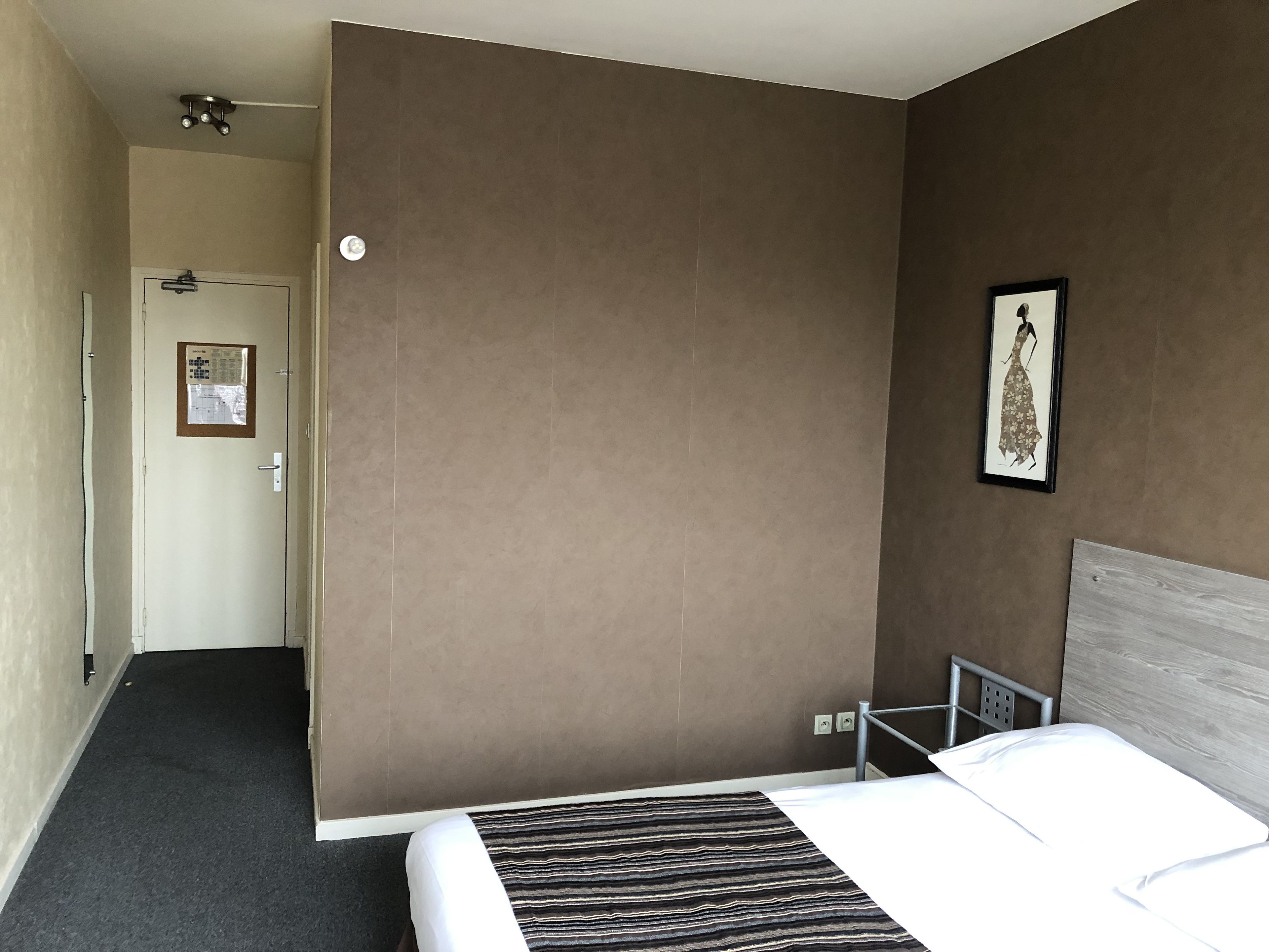 Adonis Lyon Est - Hôtel Artys