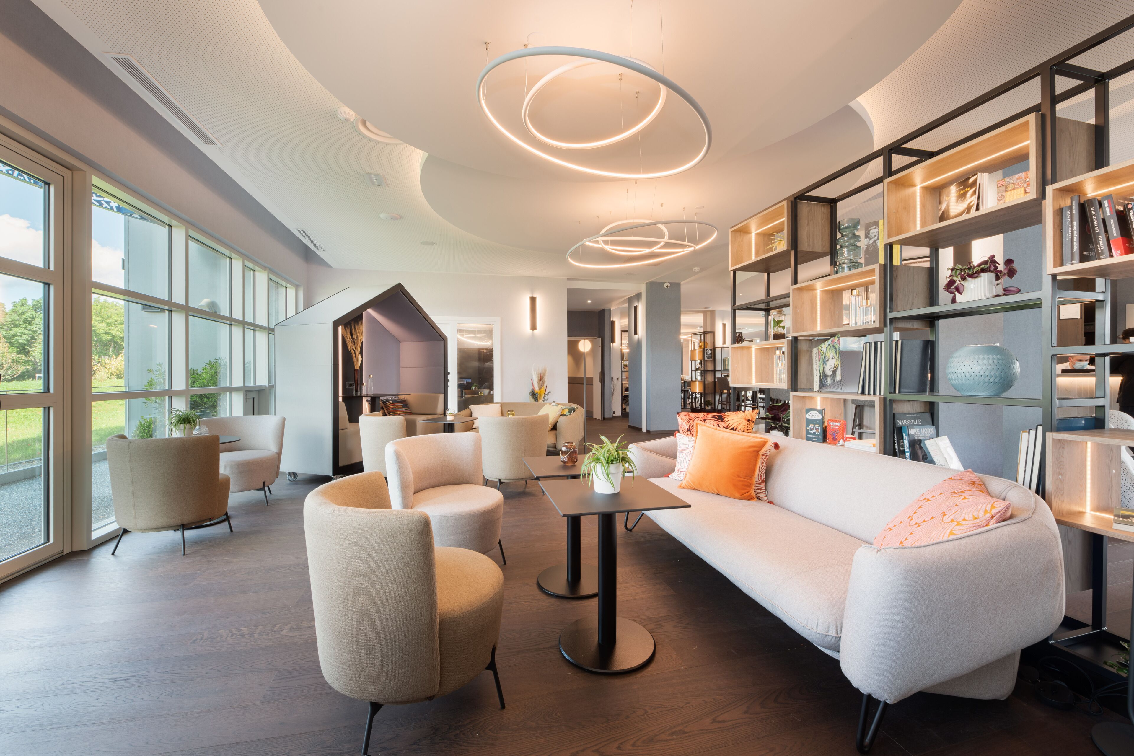 Hôtel Campanile Smart Lyon Est - Eurexpo Bron Aviation