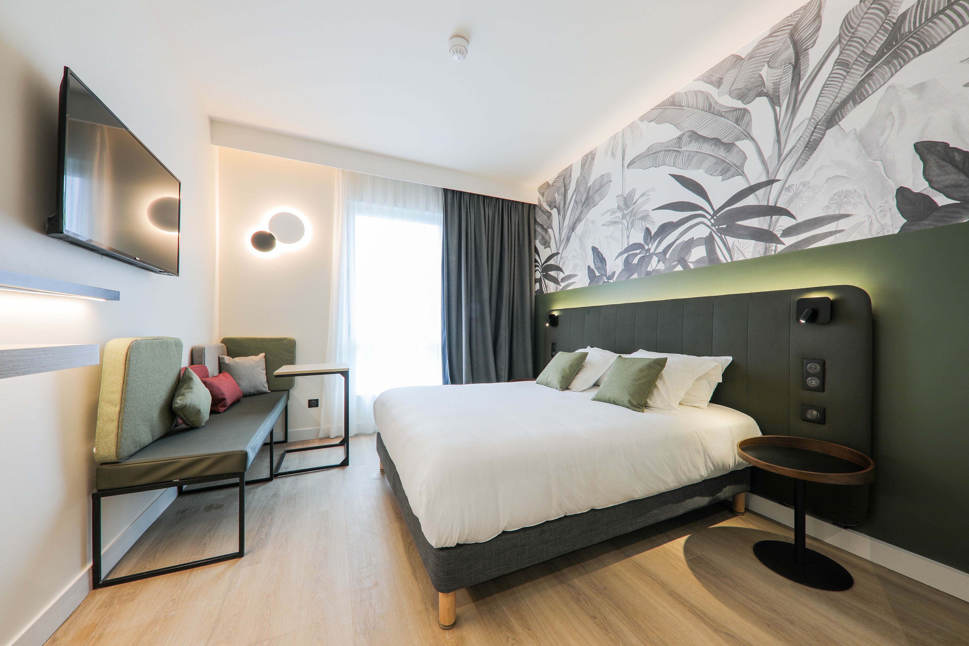 Hôtel Campanile Smart Lyon Est - Eurexpo Bron Aviation