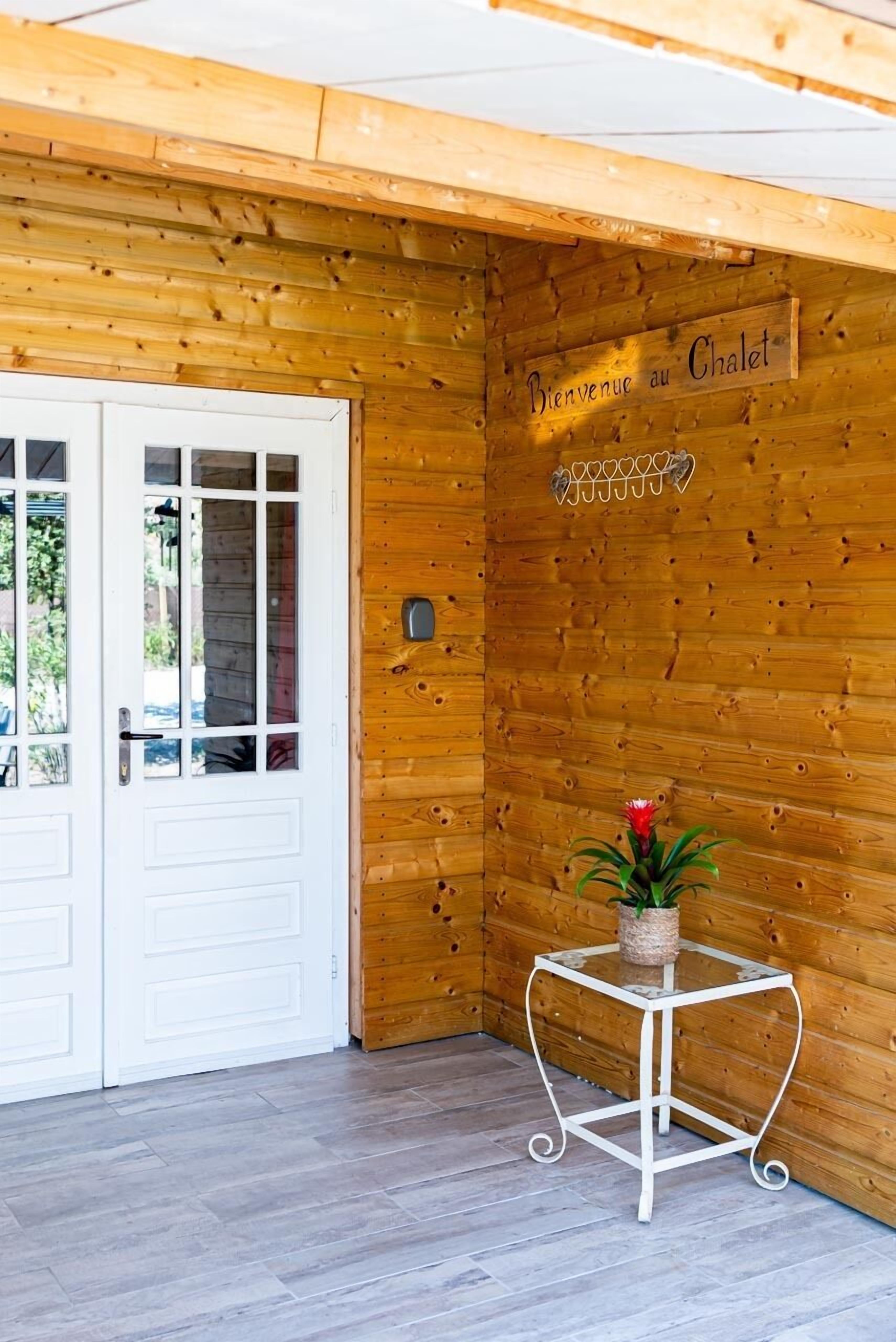 O Chalets De Provence