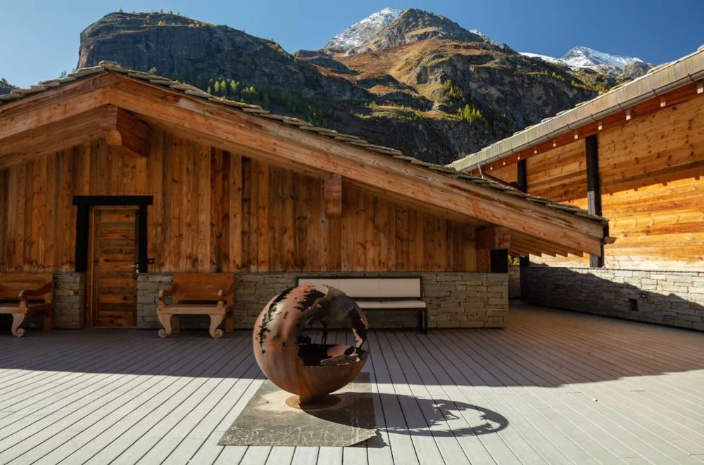 Chalet Banksy