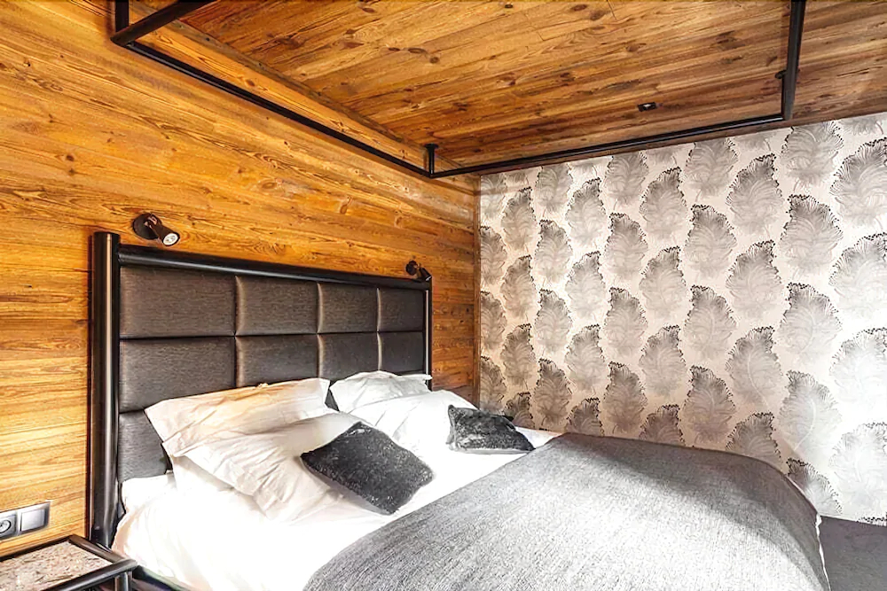 Chalet Raven
